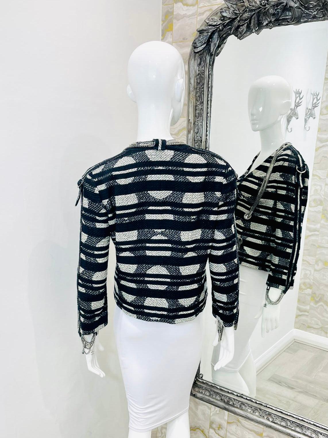 Chanel - Veste en tweed fantaisie avec chaînes avec logo CC  & Perles Pour femmes en vente