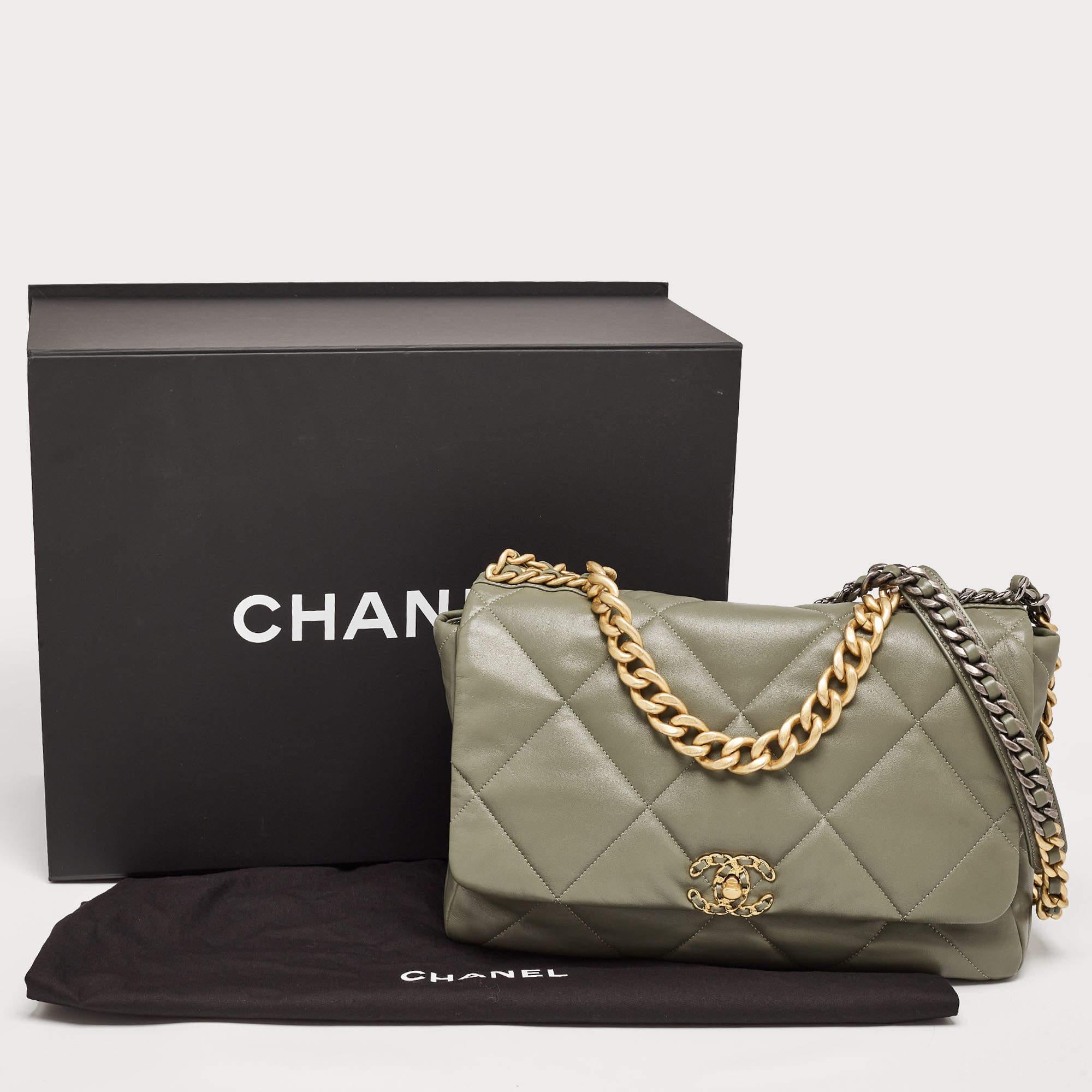 Chanel Fatigue Green Quilted Leather Maxi 19 Shoulder Bag 9