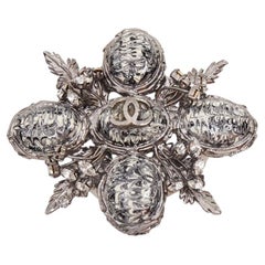 CHANEL Faux Marble Cabochon Leaf Medallion silver black CC floral pin brooch