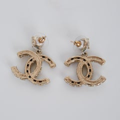 Chanel Faux Pearl/Black Goldtone CC Pierced Earrings (2020)
