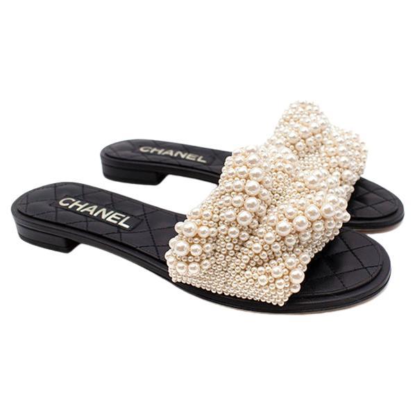 Chanel Faux-Pearl Embellished Sliders EU 37 For Sale