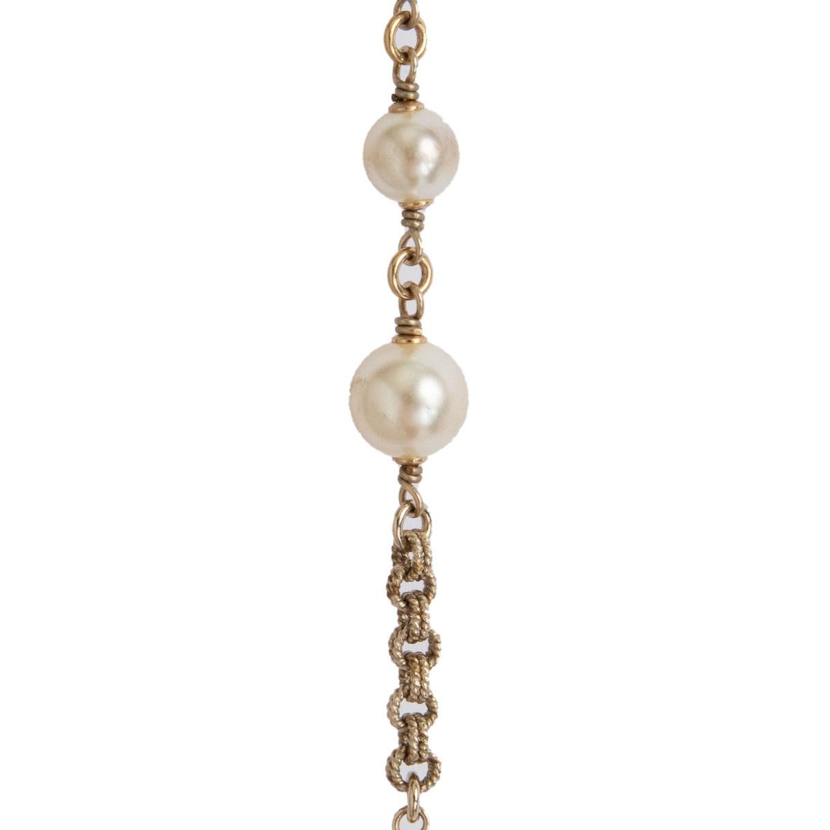 CHANEL faux pearl & gold CC Chain Necklace 1
