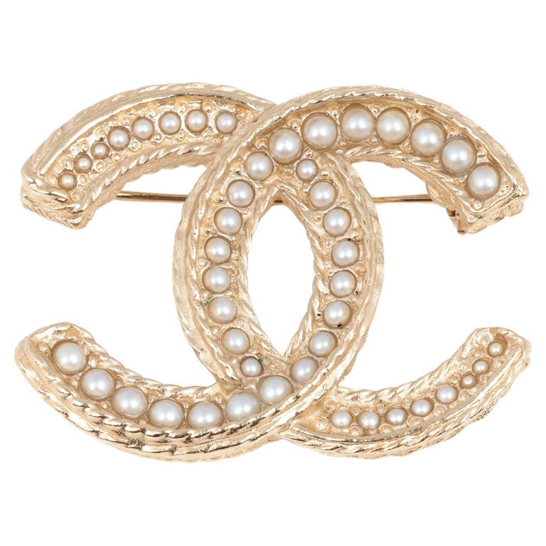 chanel pins and brooches