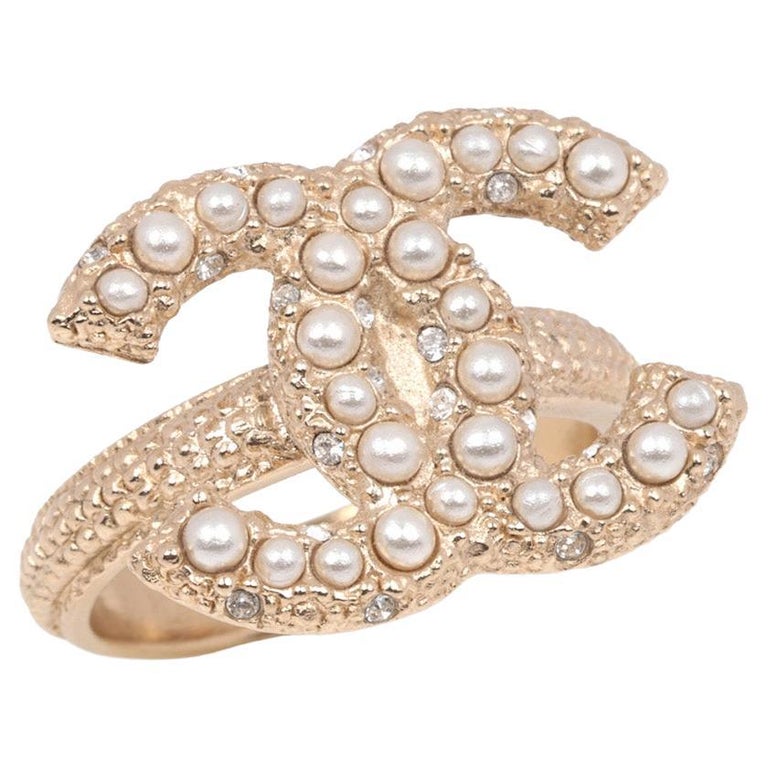 Chanel Faux Pearl Matte Gold Tone CC Logo Ring