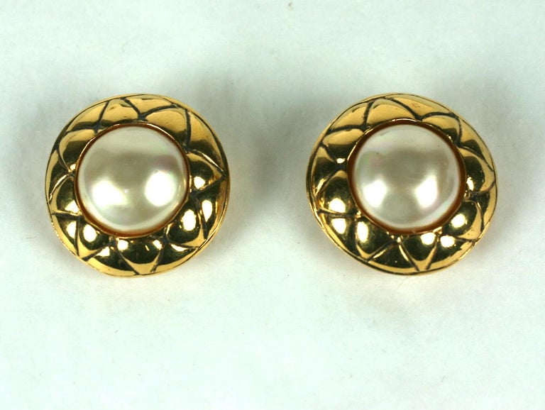 Chanel Faux Pearl Quilted Earrings In Excellent Condition For Sale In New York, NY