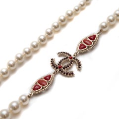 Chanel Faux Pearl & Resin CC Métiers d'Art Necklace