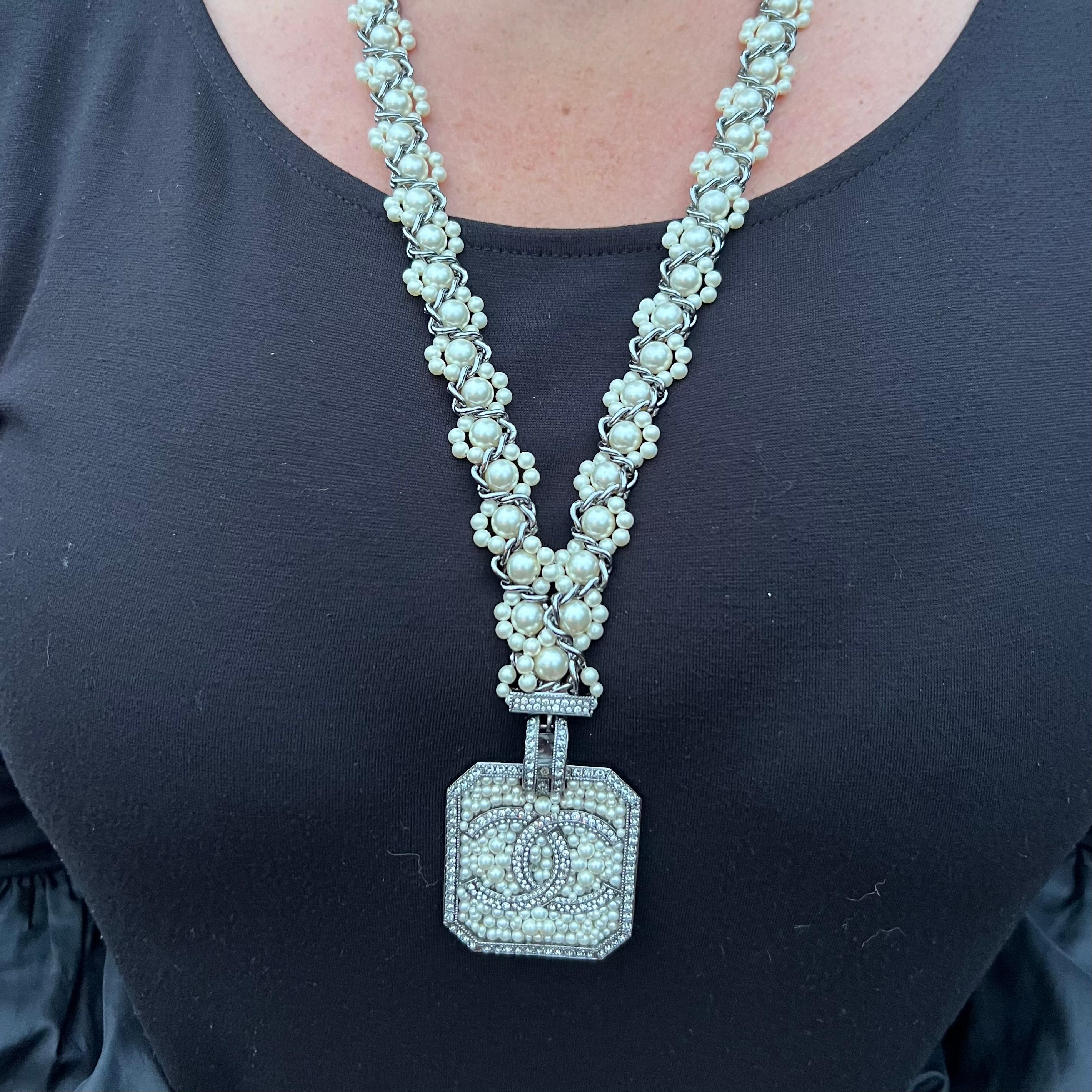 Chanel Faux Pearl & Strass CC Lanyard Pendant Necklace 3