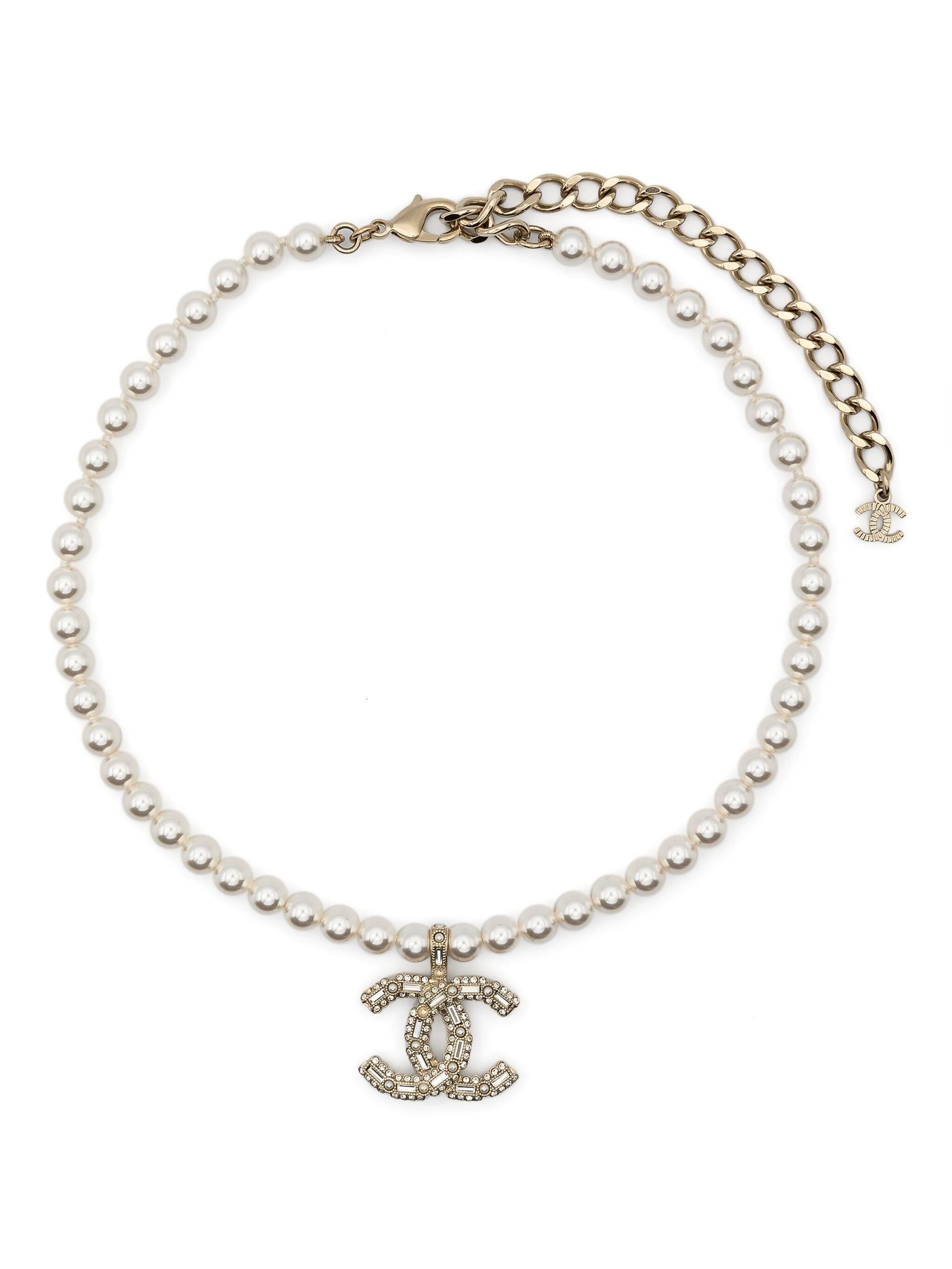 Chanel Faux Pearls and Logo-Pendant Necklace For Sale 1