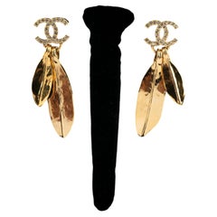 Chanel 'feather' earrings by Virginie Viard 2022
