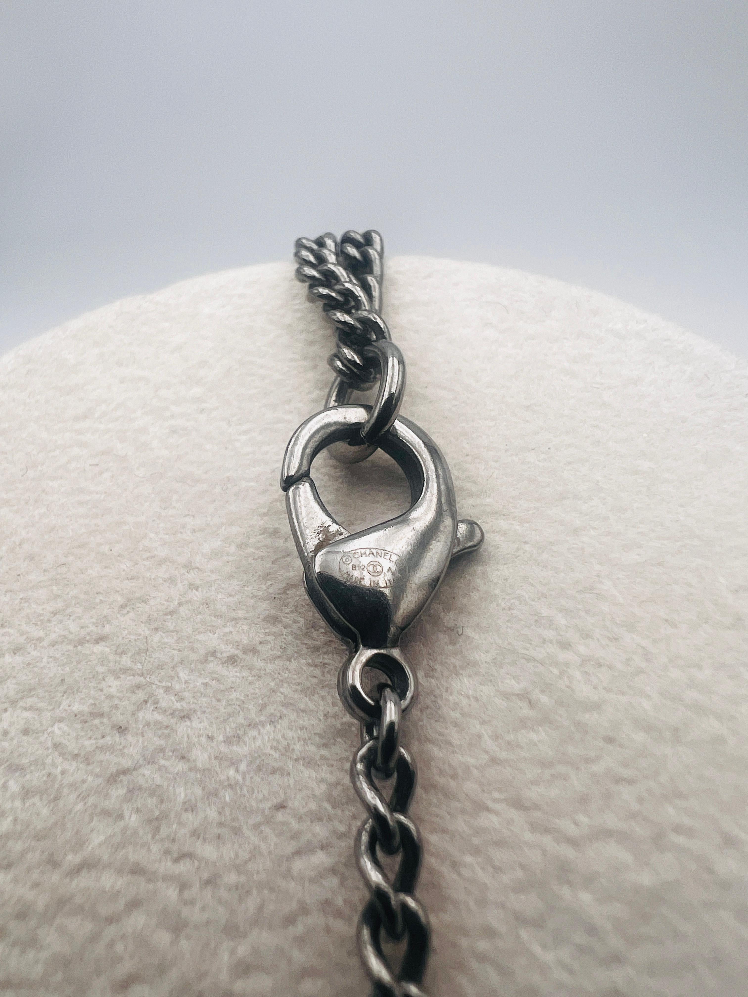 Figurine Chanel en vente 10