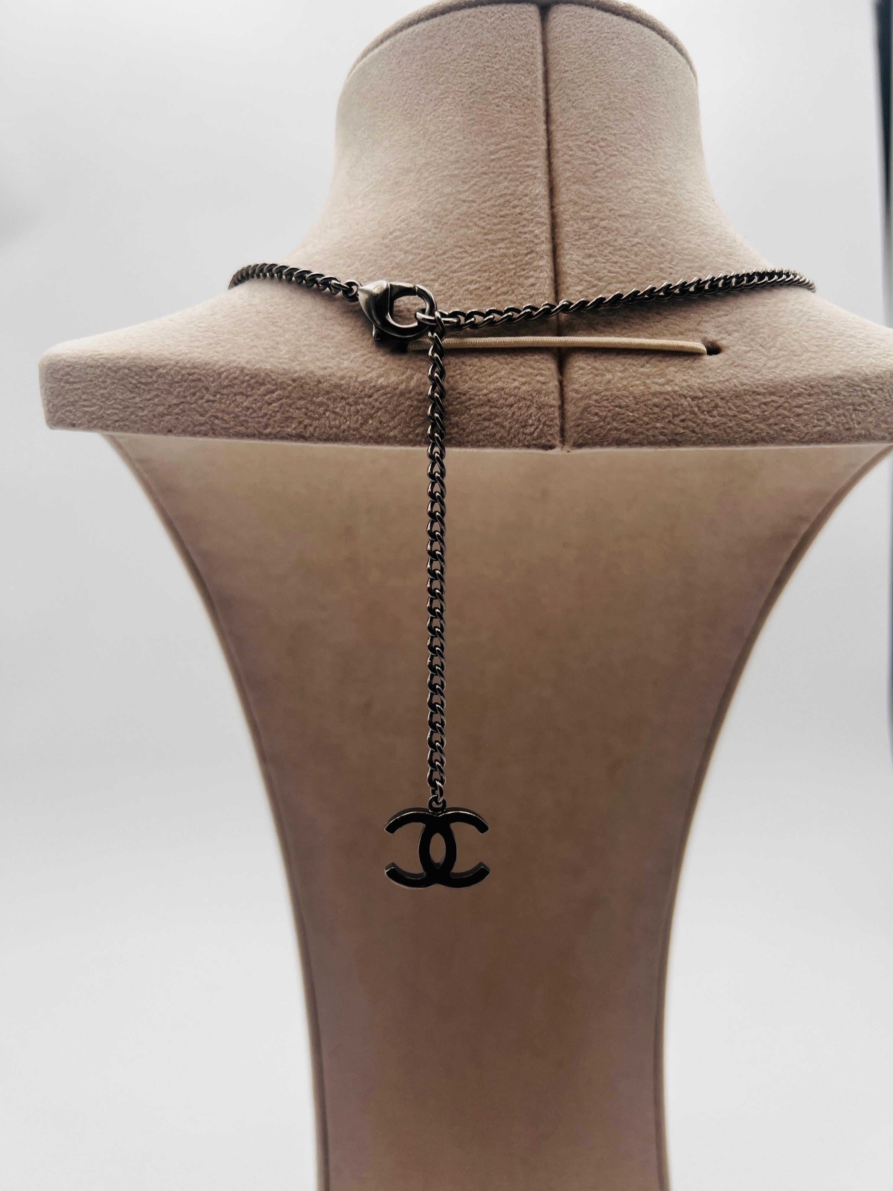 Figurine Chanel en vente 5