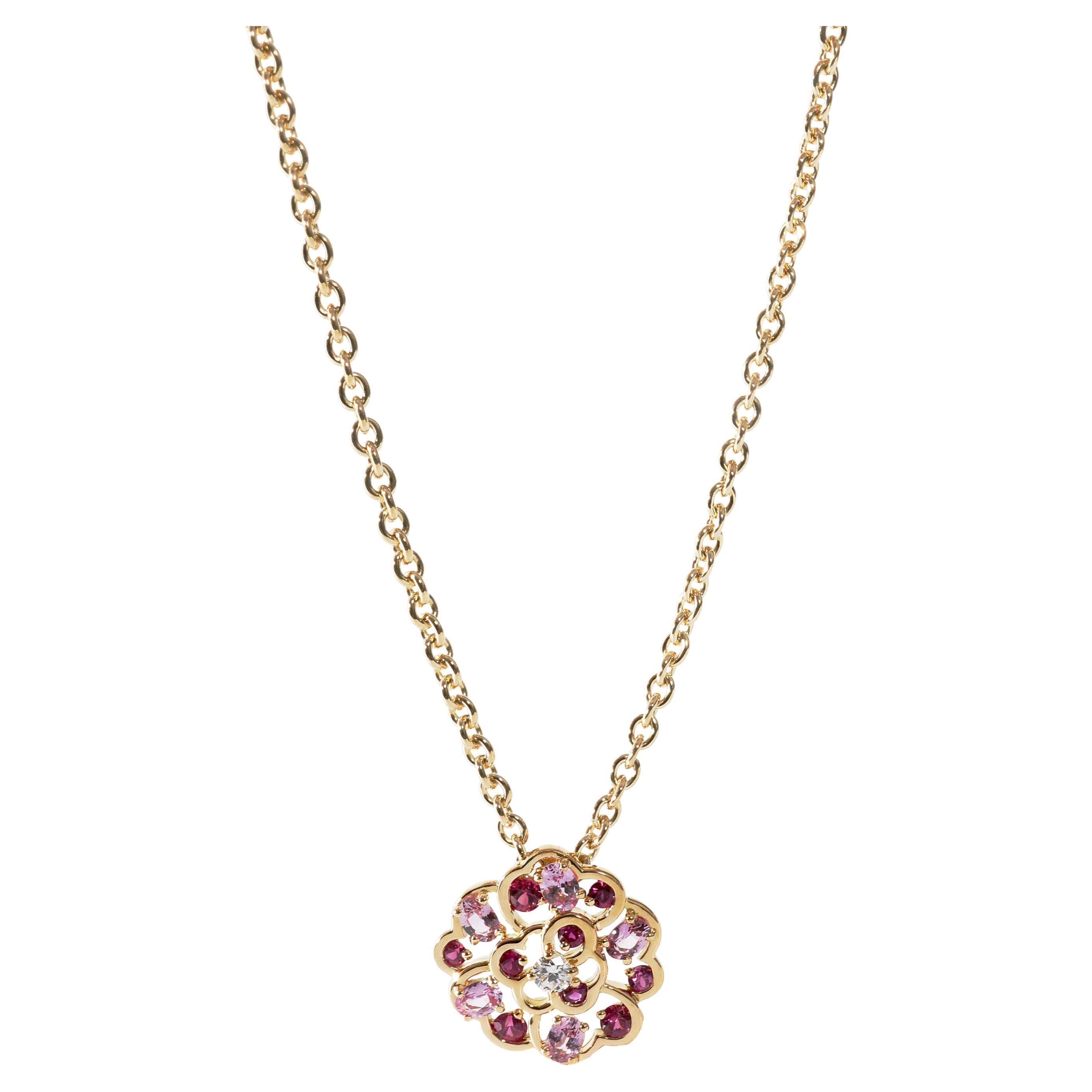 Chanel Fil De Camelia Diamond Necklace in 18k 18KT Yellow Gold FG VS 0.10 CTW For Sale