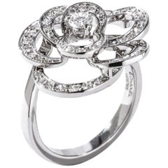 Chanel Fil de Camélia Ring 18 Karat White Gold and Diamonds 0.75 Carat, J2579