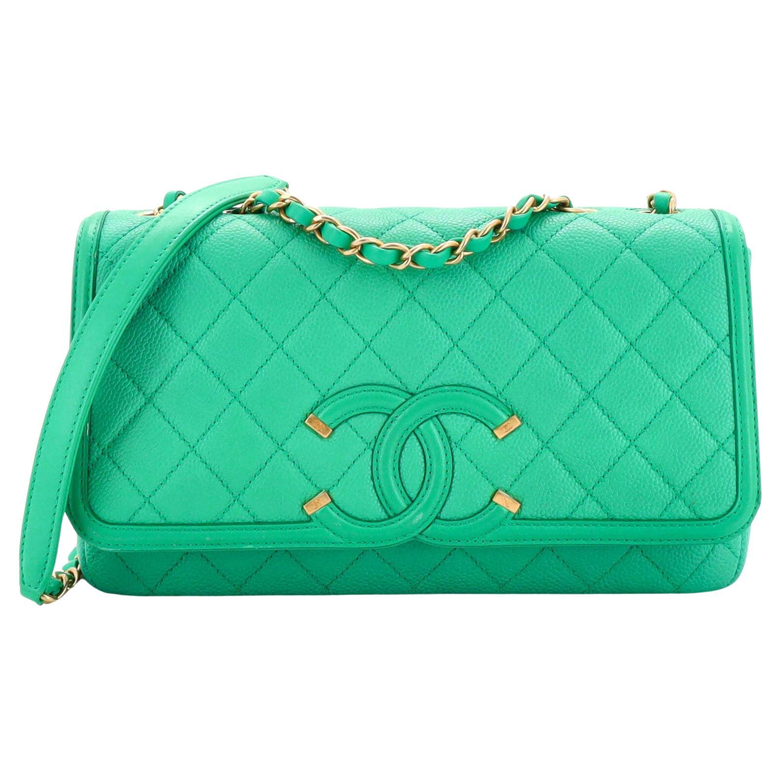 Chanel Filigree Flap Bag Quilted Caviar Medium For Sale at 1stDibs