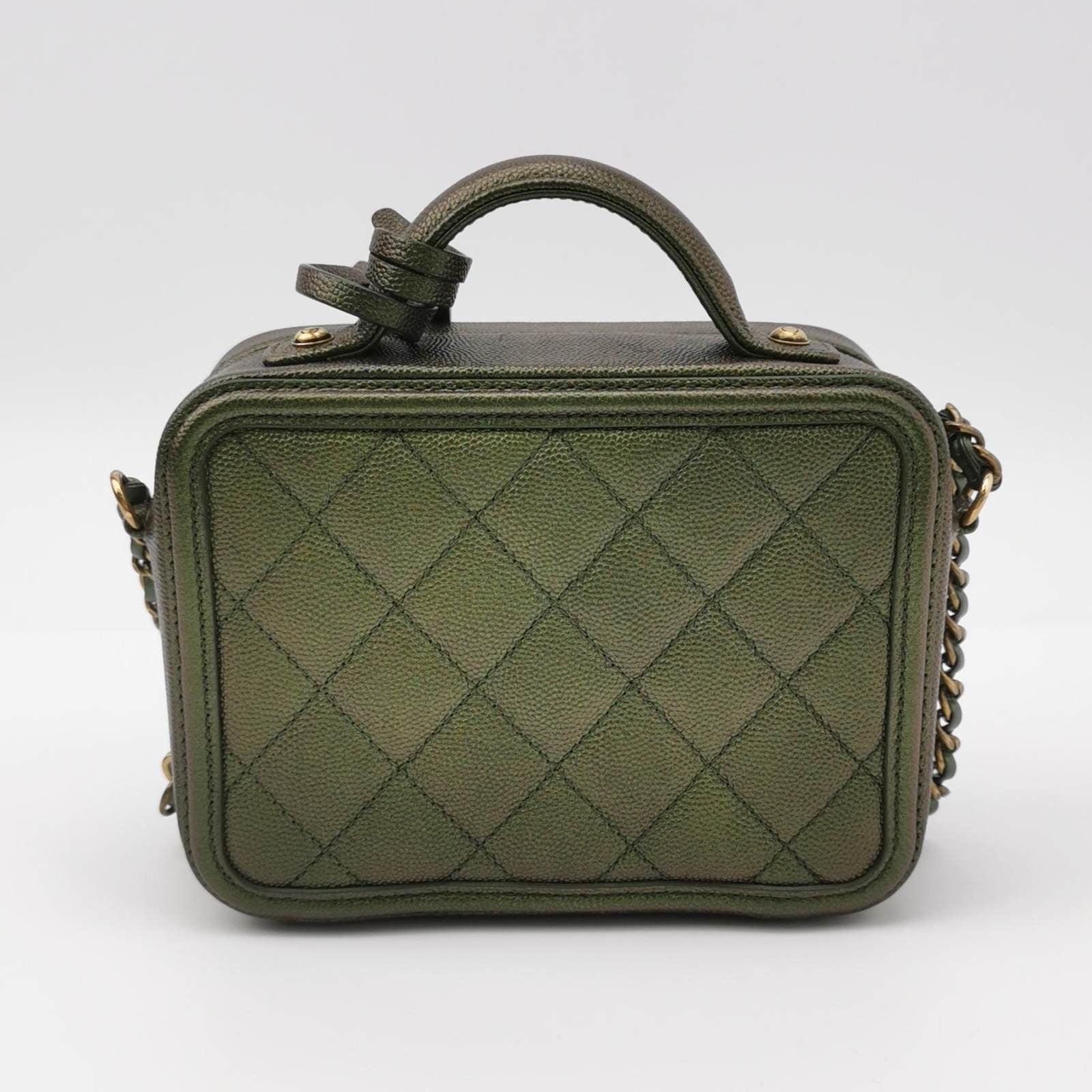 Chanel Filigree Mini Vanity Case 2018 Green Iridescent Caviar Leather 1
