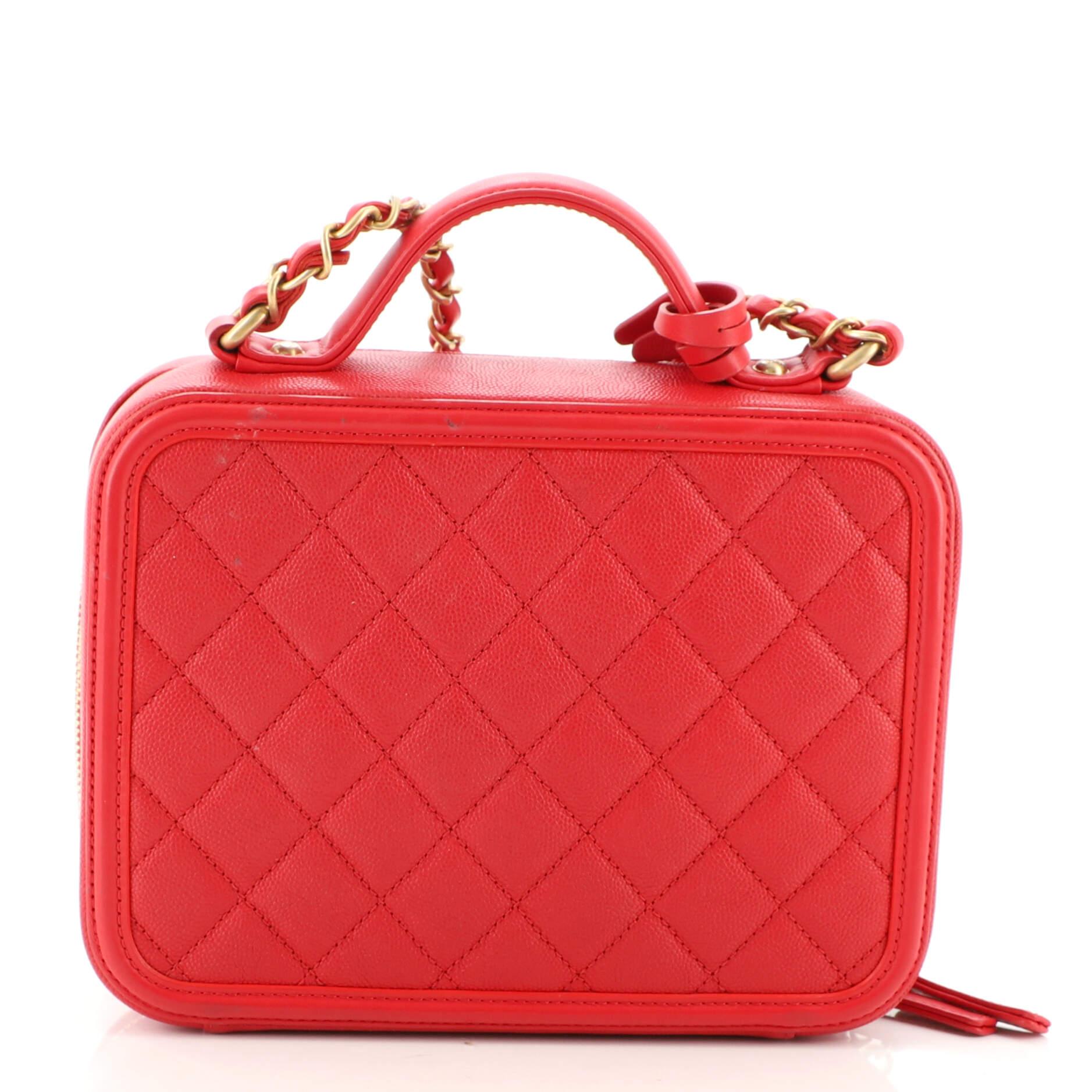 Chanel Filigree Vanity Case Quilted Caviar Medium In Good Condition In NY, NY