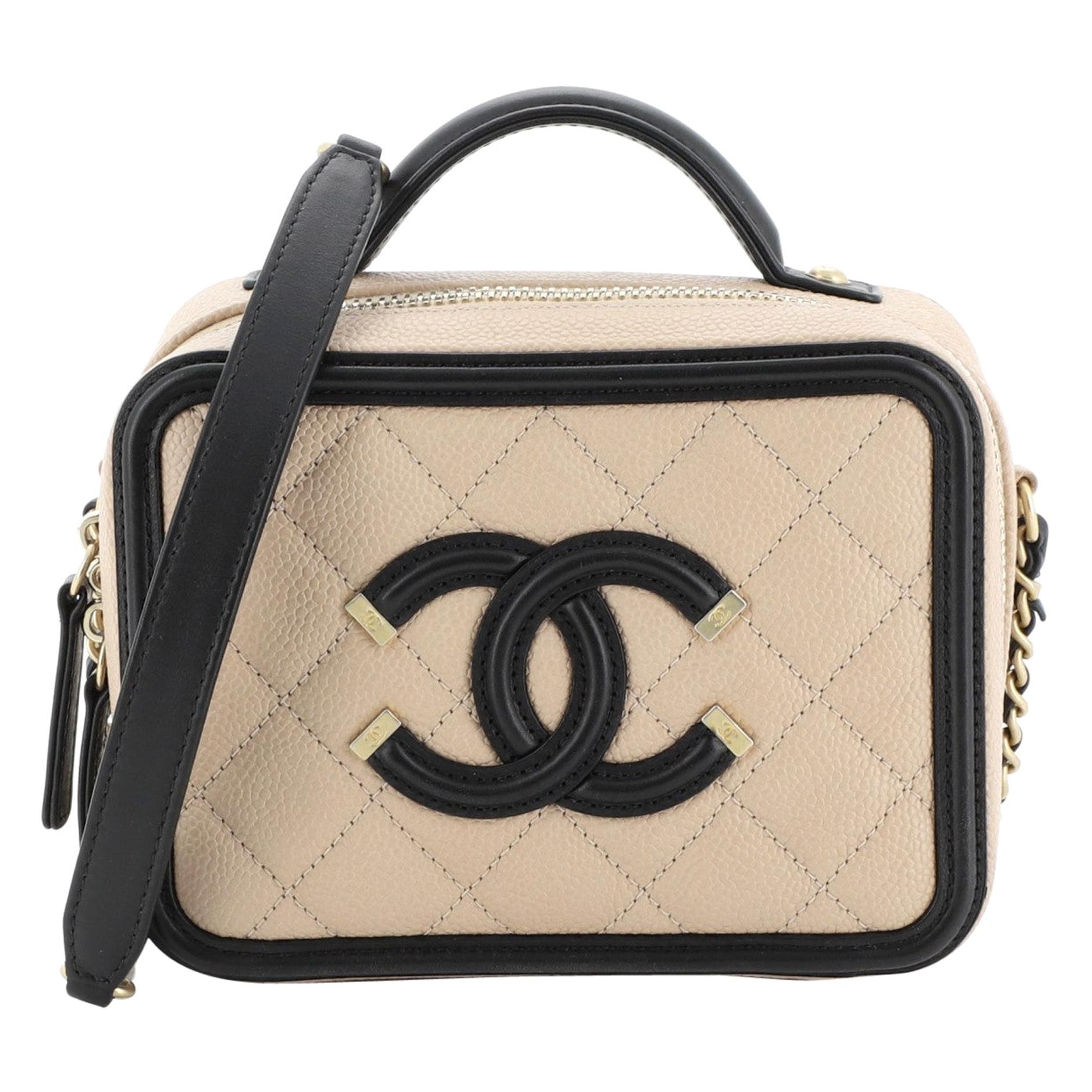 chanel camera case 2020 iphone