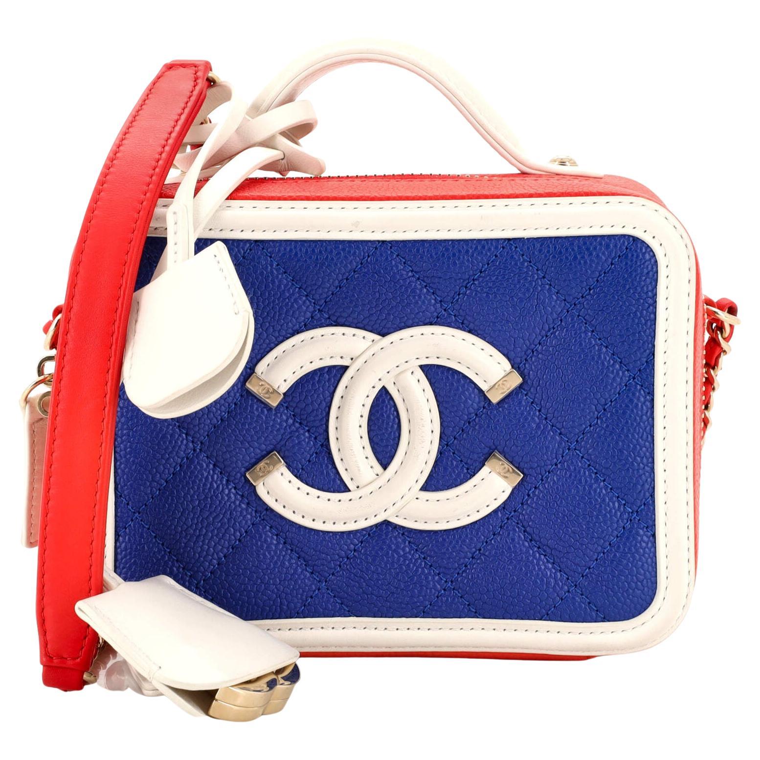 Chanel Navy White Crumpled Calfskin Vanity Case For Sale at 1stDibs