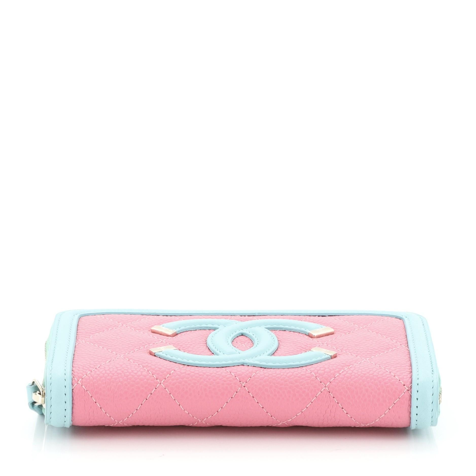 Chanel Filigree Zip Around Wallet Quilted Caviar Small In Good Condition In NY, NY