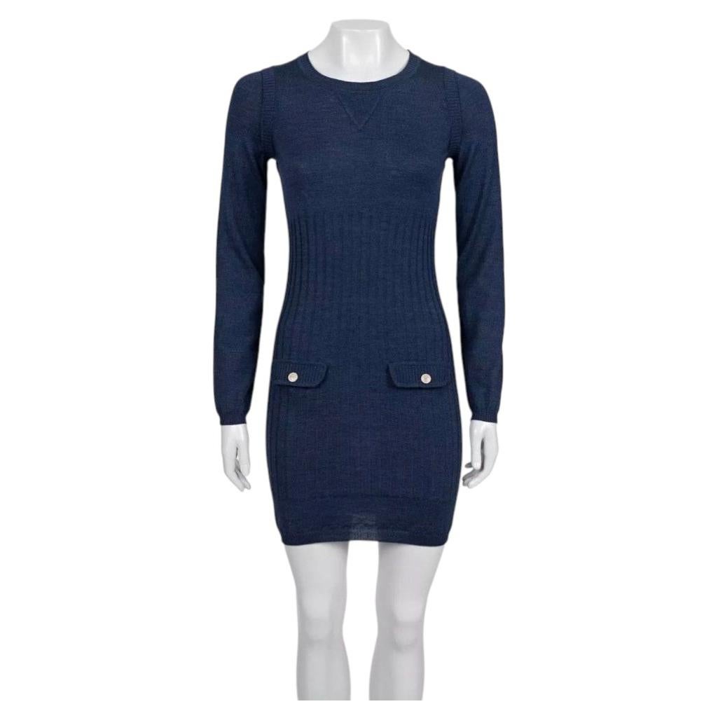 Vestido ajustado de lana y seda de Chanel, talla 36