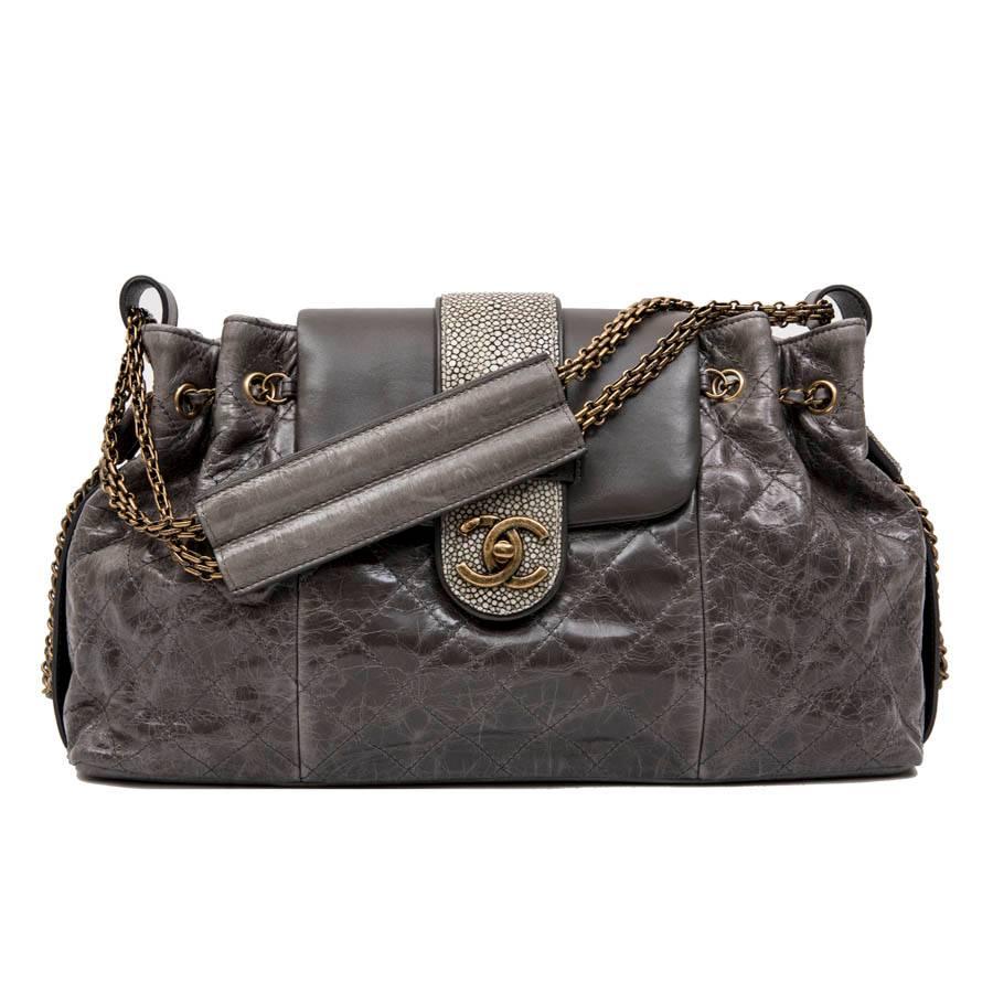 Chanel Gray Varnished Quilted Aged Leather and Galuchat Flap Bag  In Good Condition In Paris, FR