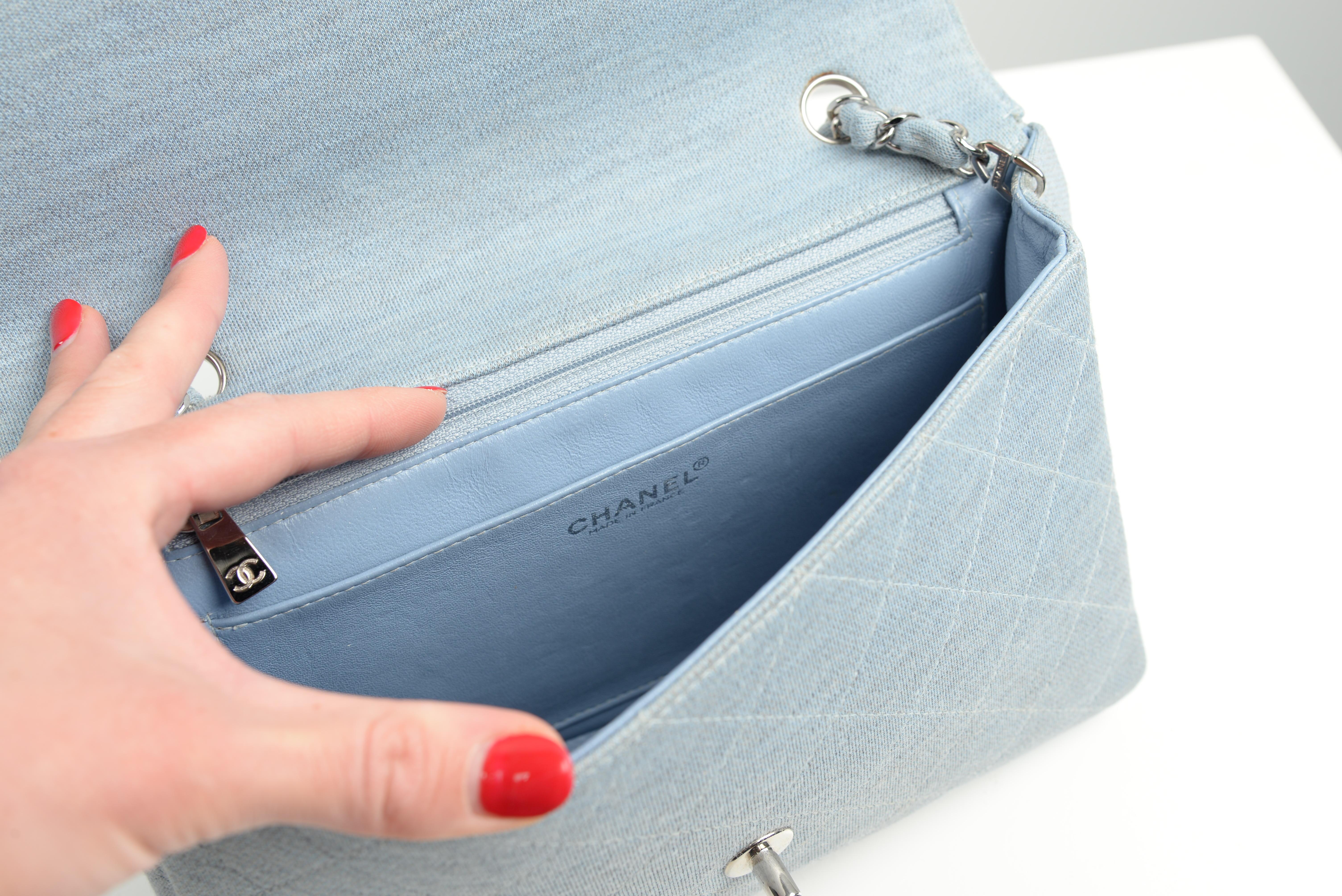 Chanel Flap Bag Light Blue Denim Look SHW 6