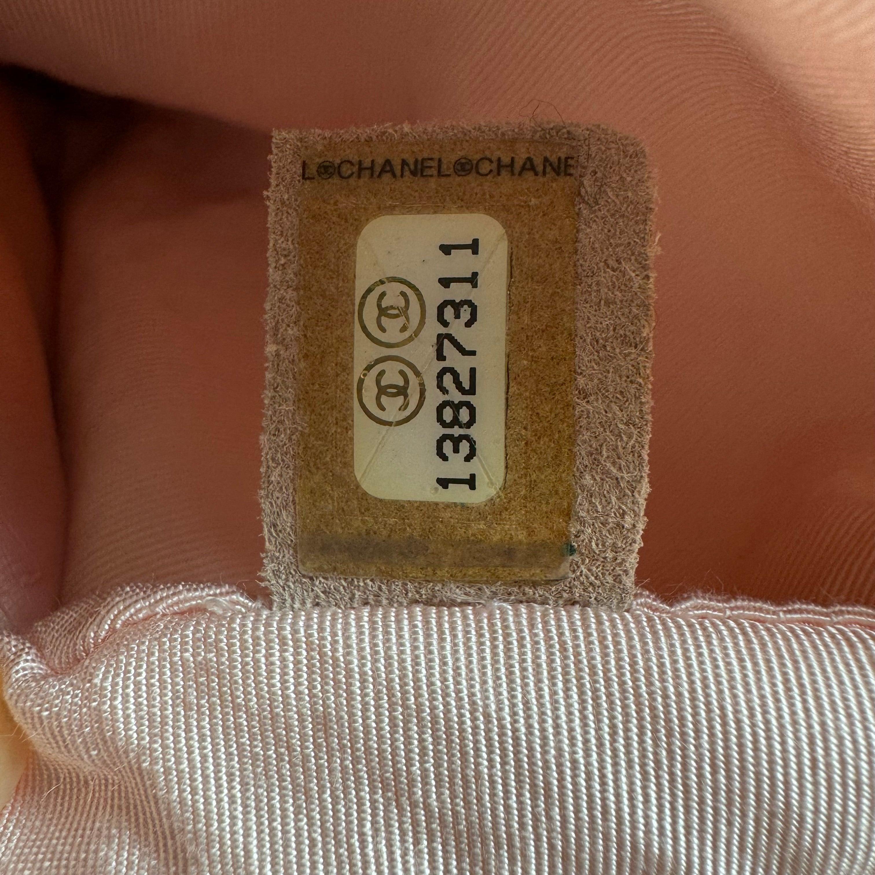 Sac à rabat Chanel en tweed rose moyen 2009-2010 en vente 15