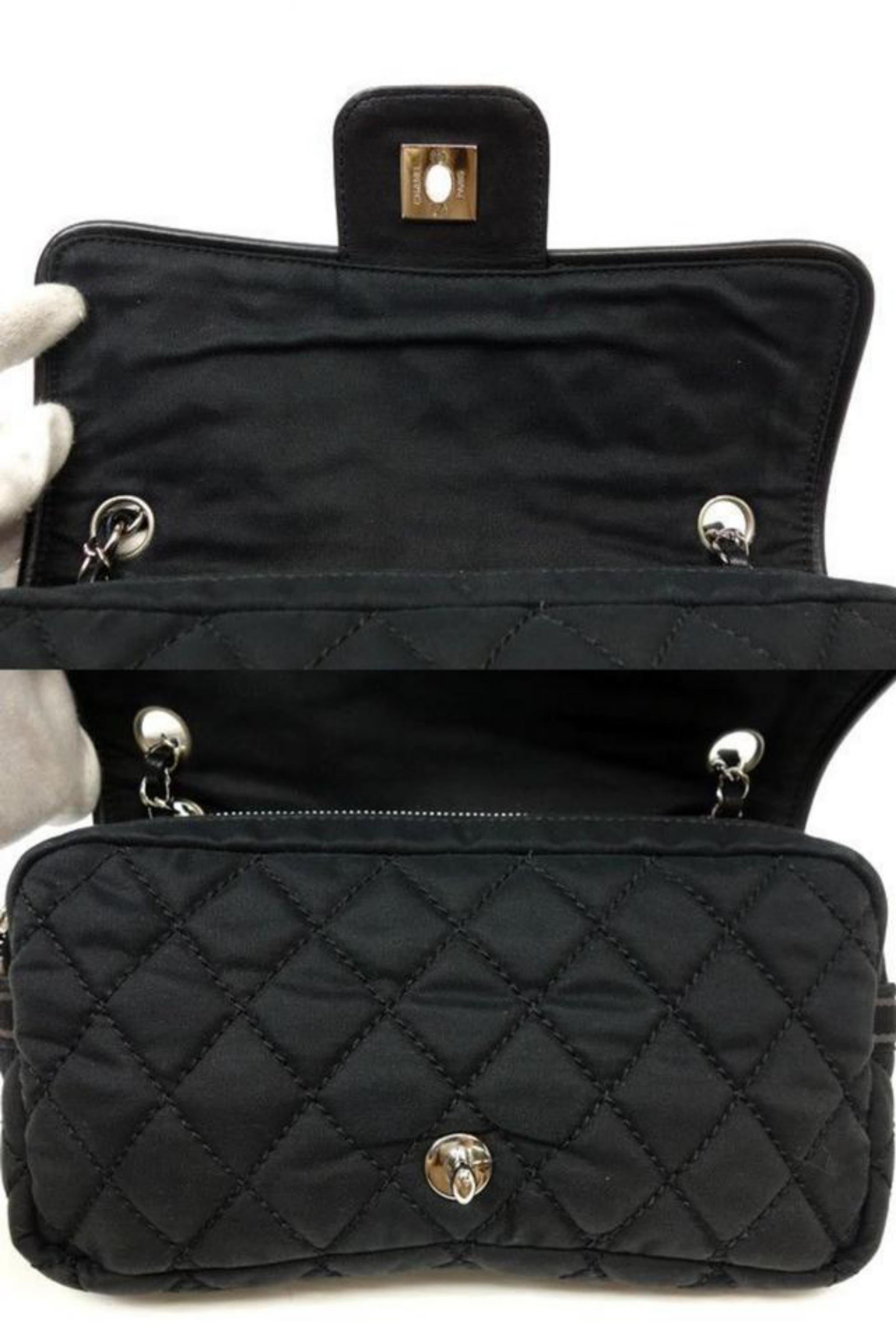 Chanel Flap Chain 227768 Black Pony Hair Shoulder Bag In Good Condition For Sale In Forest Hills, NY
