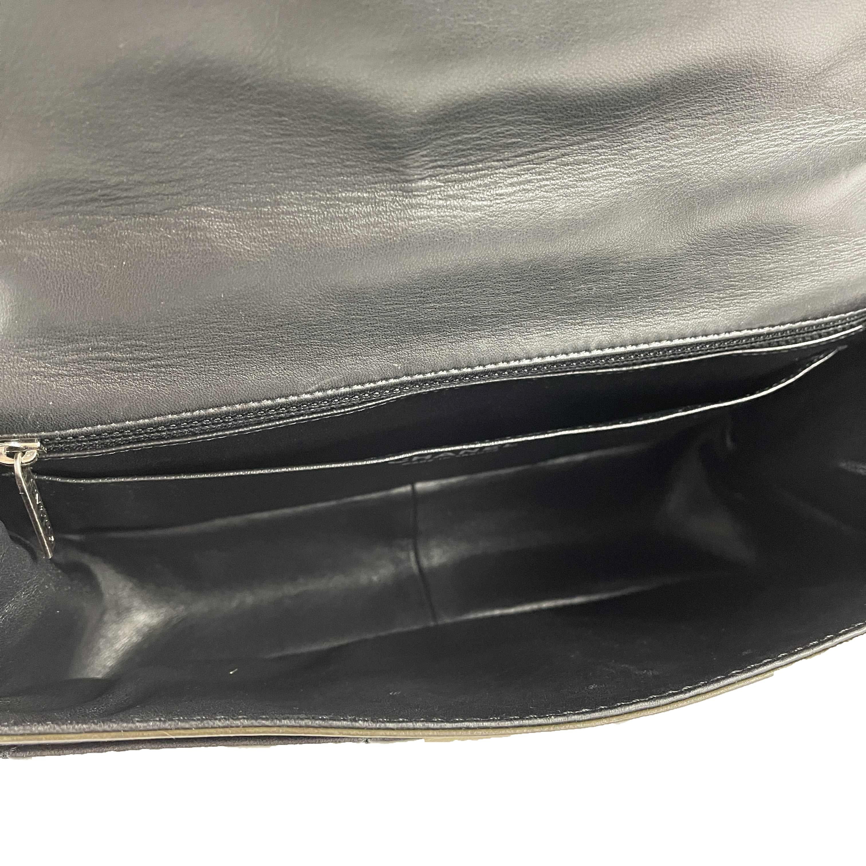 CHANEL Flap Quilted Patchwork CC Medium Boy Bag Shoulder Bag / Crossbody 1