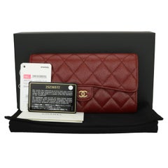 CHANEL Flap Wallet Burgundy Caviar Iridescent with Brushed Gold Hardware 2018