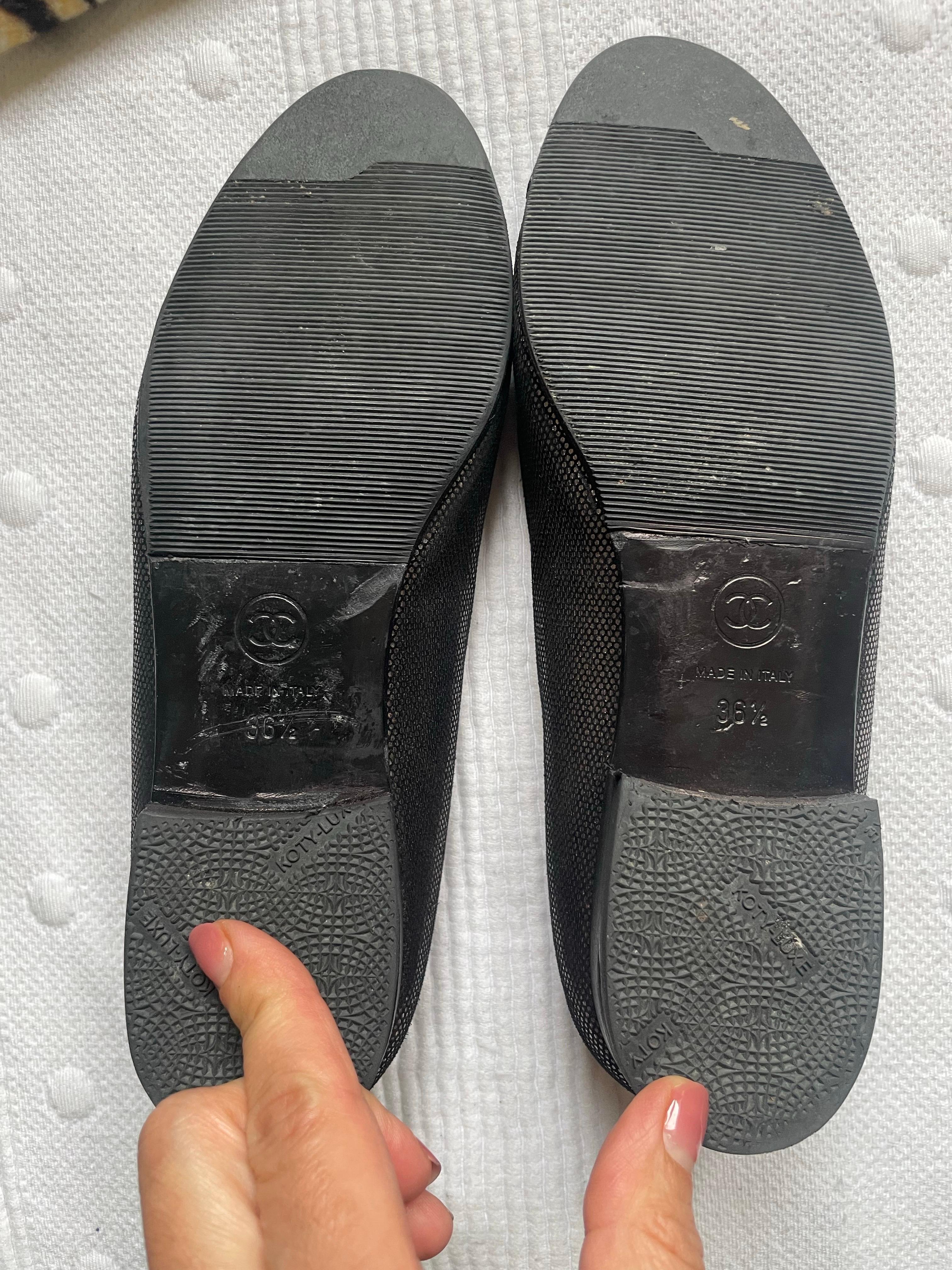 CHANEL Flat ballerina shoes CC in vendita 3