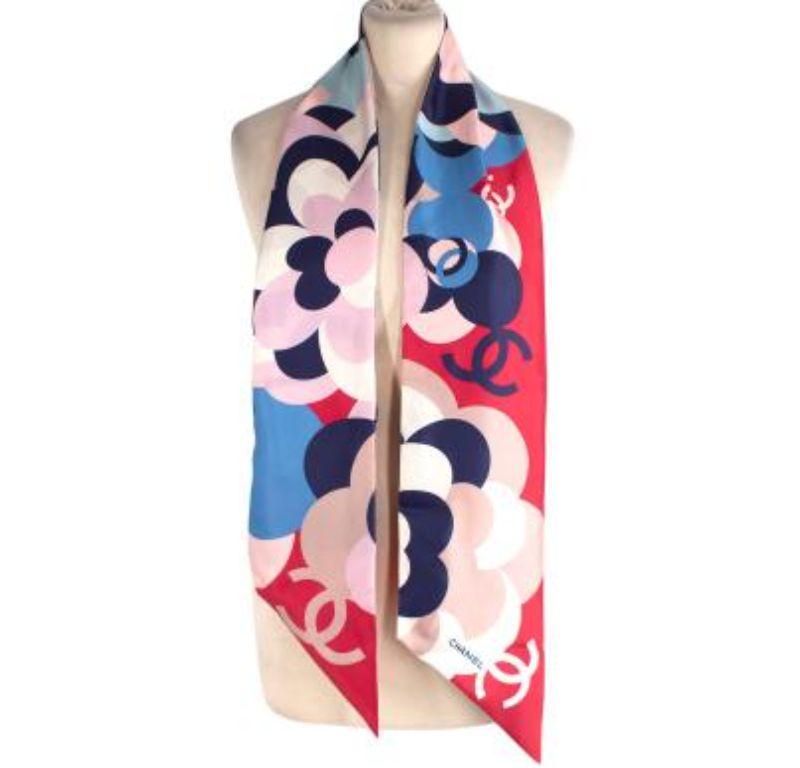 Chanel Floral CC Multicoloured Silk Twilly 155x15
-Lightweight
-Logo and floral print
-Baby pink/ baby blue/ navy/ creme/ taupe/ peach/ purple

Material
-100% silk

Washing
-Dry clean only

MADE IN ITALY

PLEASE NOTE, THESE ITEMS ARE PRE-OWNED AND