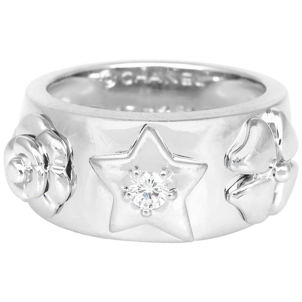 Chanel Floral Motif White Gold Ring For Sale