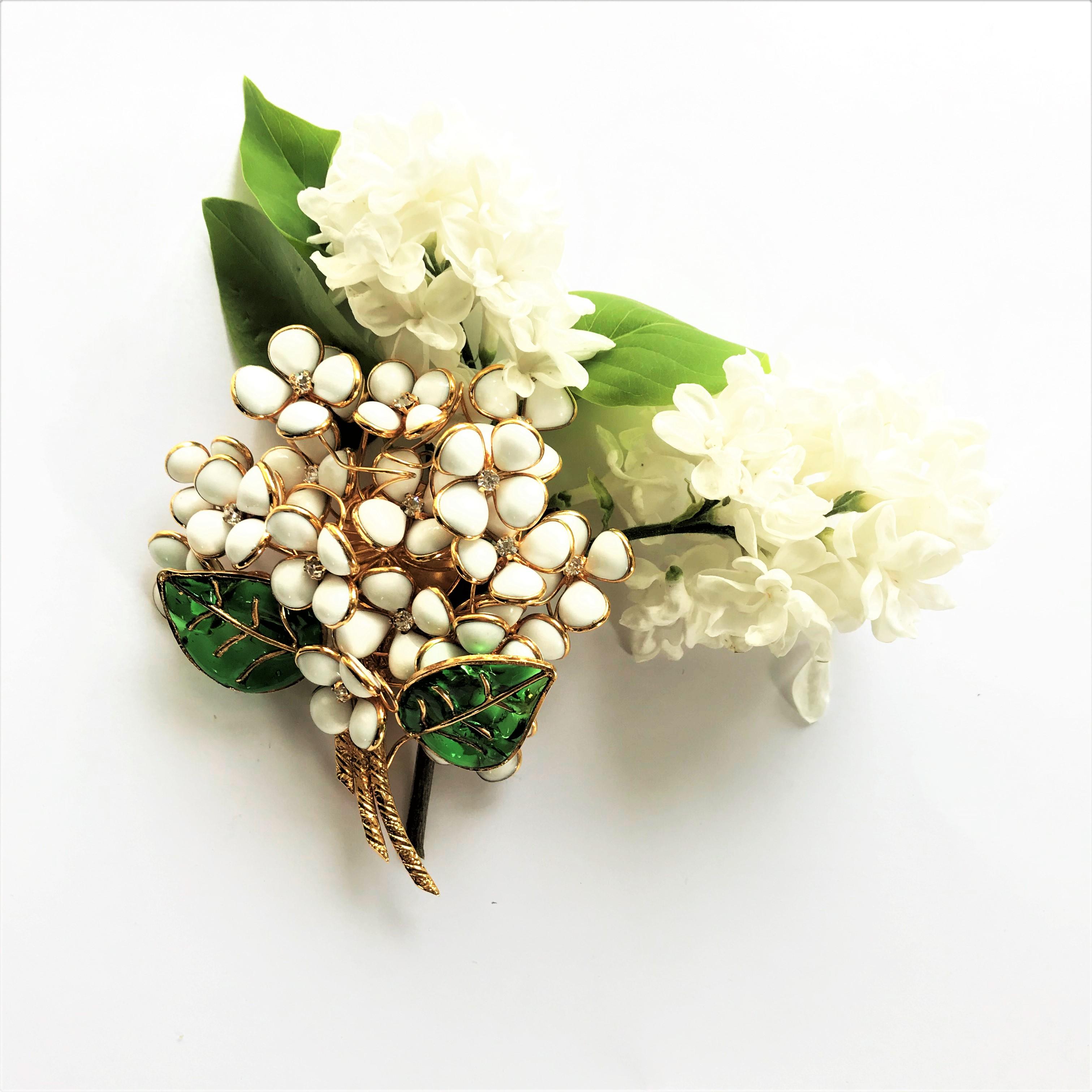 CHANEL FLOWER BROOCH by Maison Gripoix, designed in 1985 by V. de Castellane For Sale 1