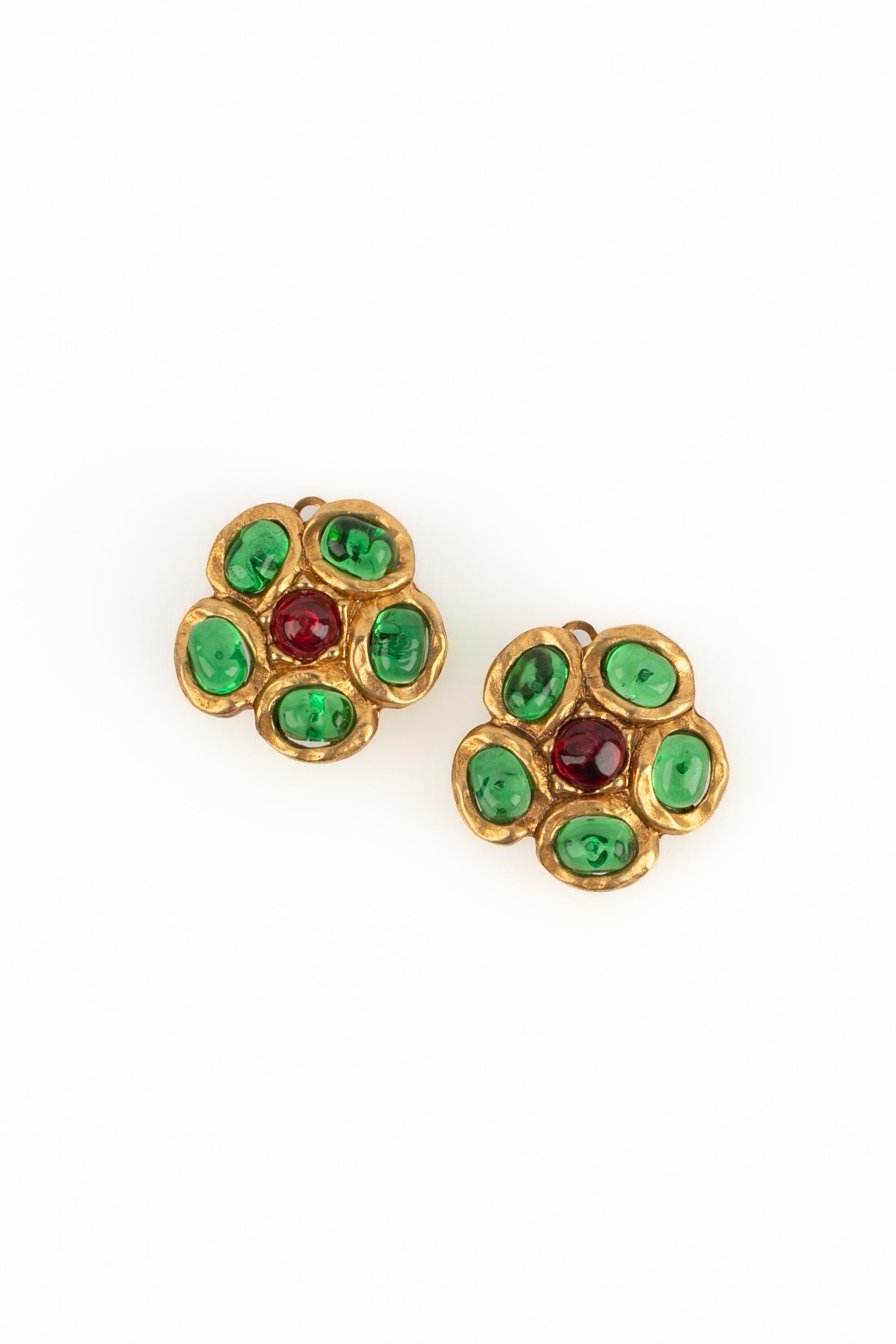 Donna Orecchini a fiore Chanel in vendita