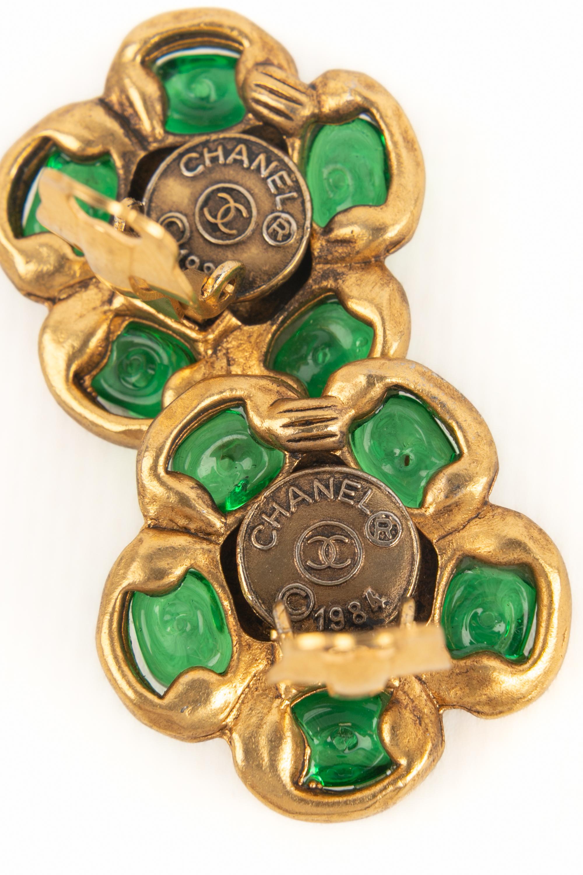 Orecchini a fiore Chanel in vendita 4