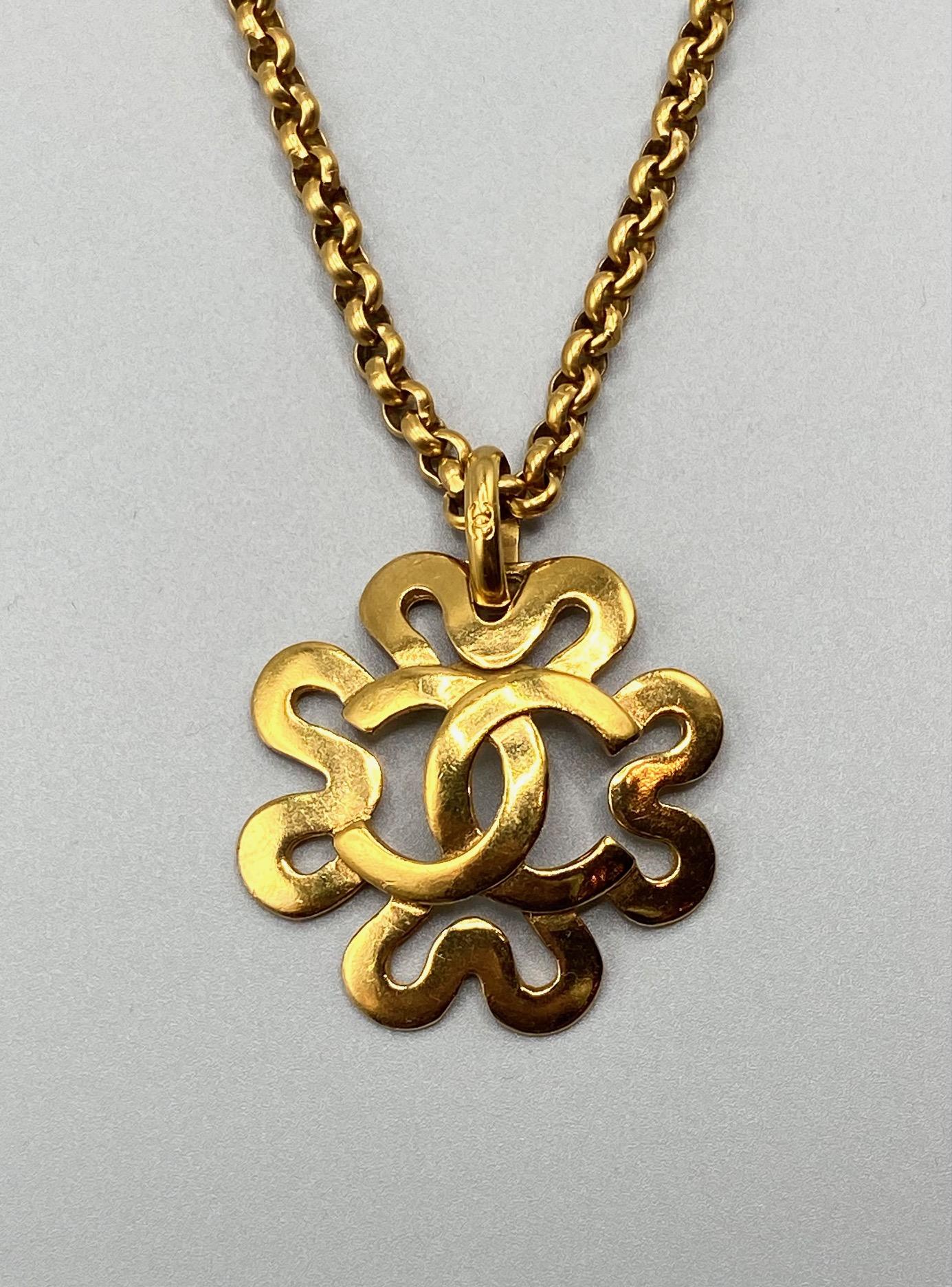 chanel spring 1995 necklace