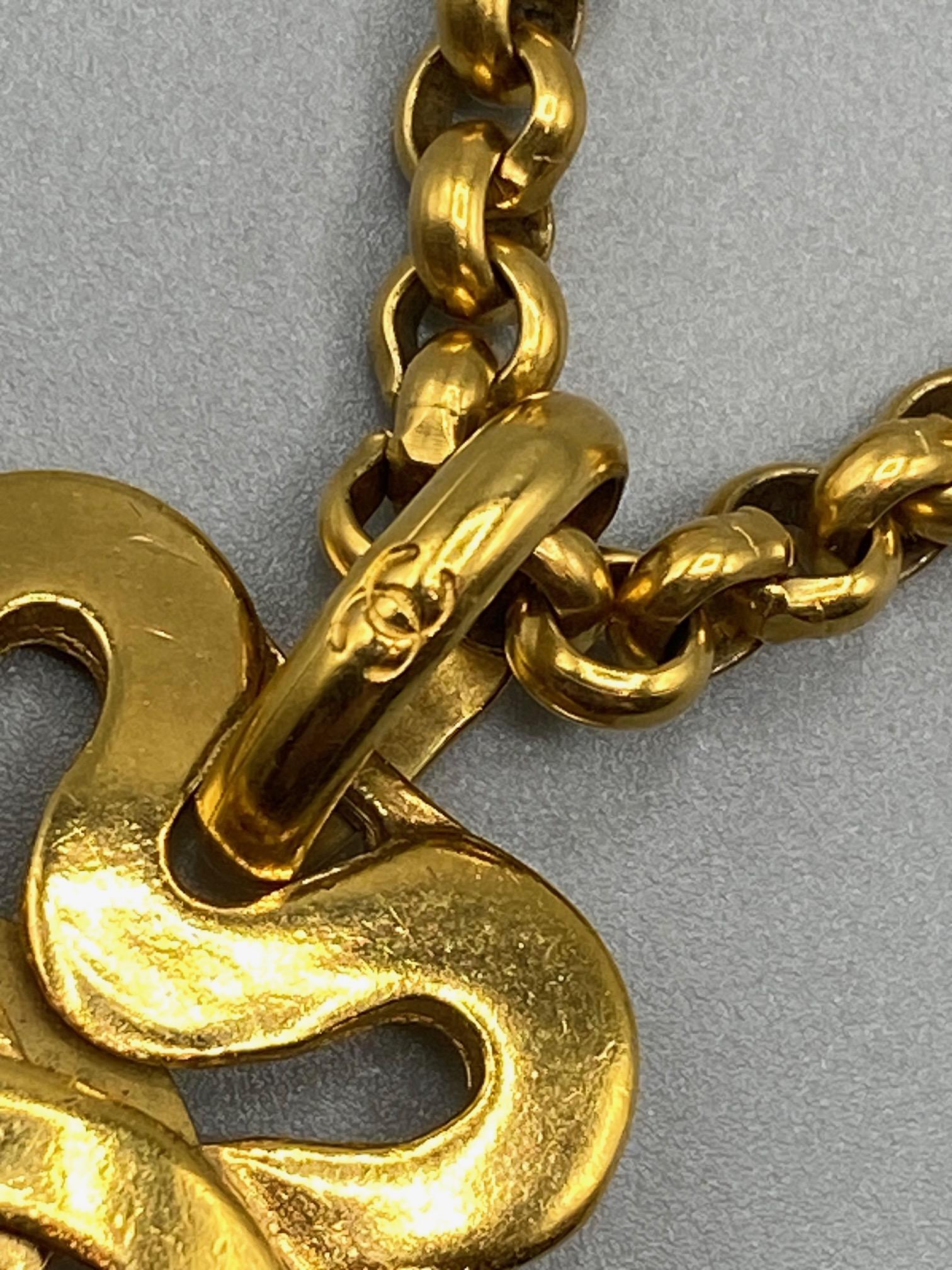 Chanel Flower Pendant Necklace from Spring 1995 Collection In Excellent Condition In New York, NY