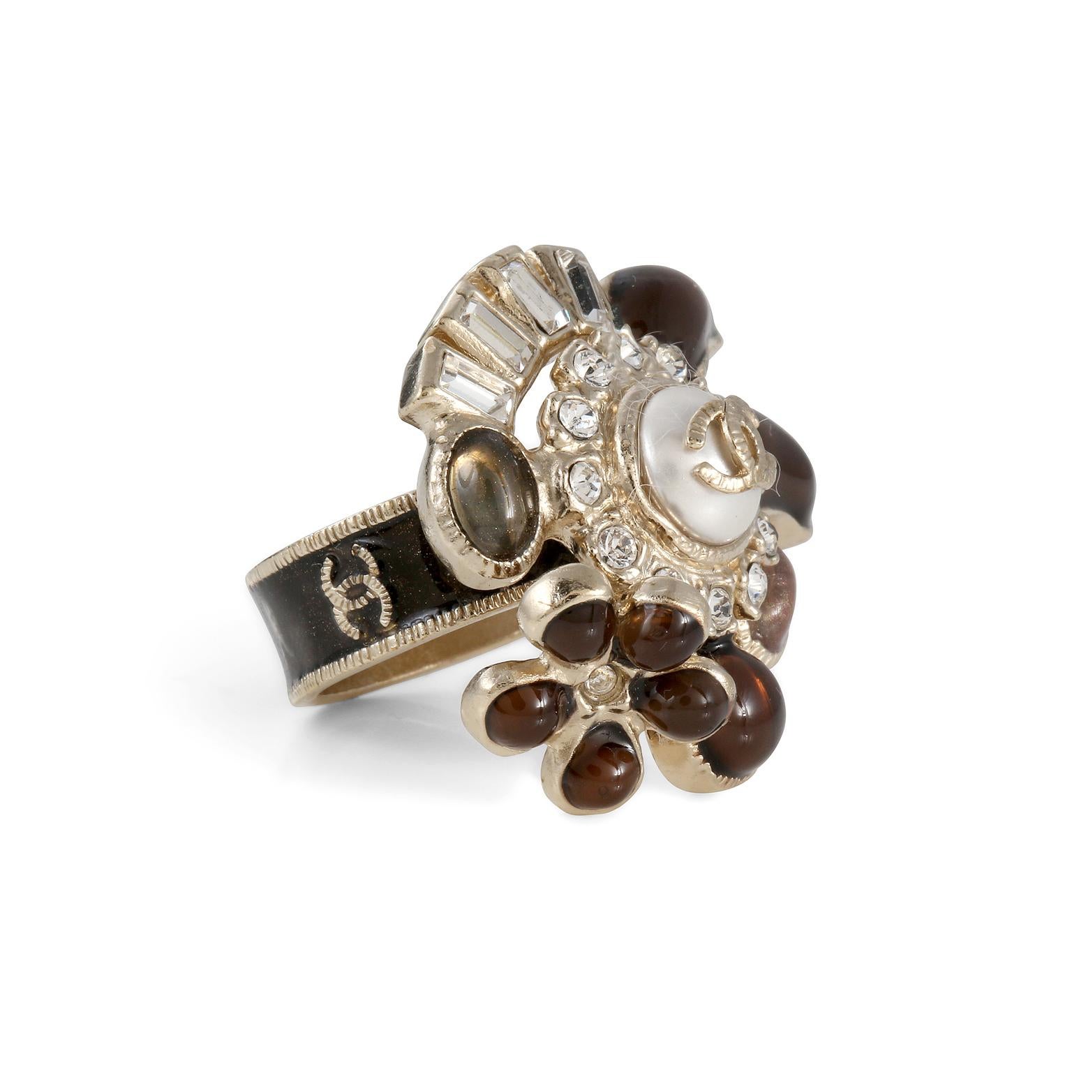 Chanel Flower Ring size 6 In Excellent Condition In Palm Beach, FL