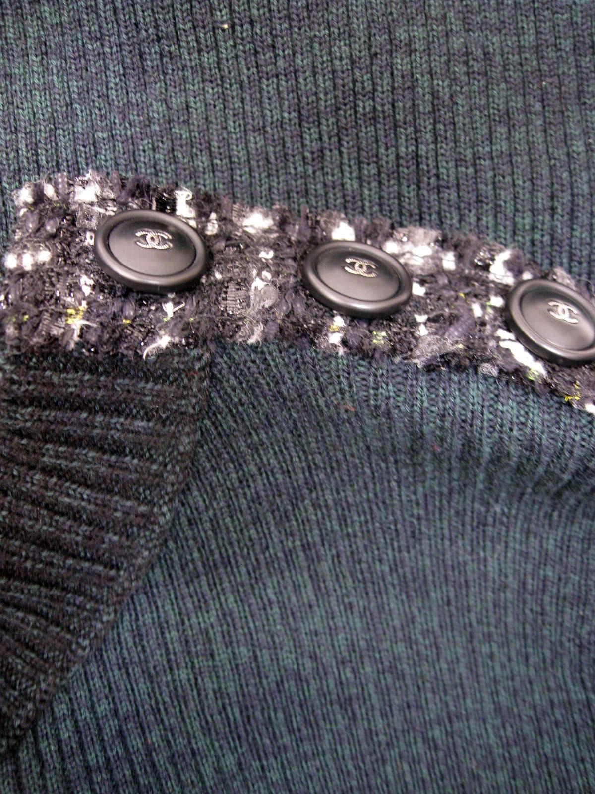 sweater with epaulettes