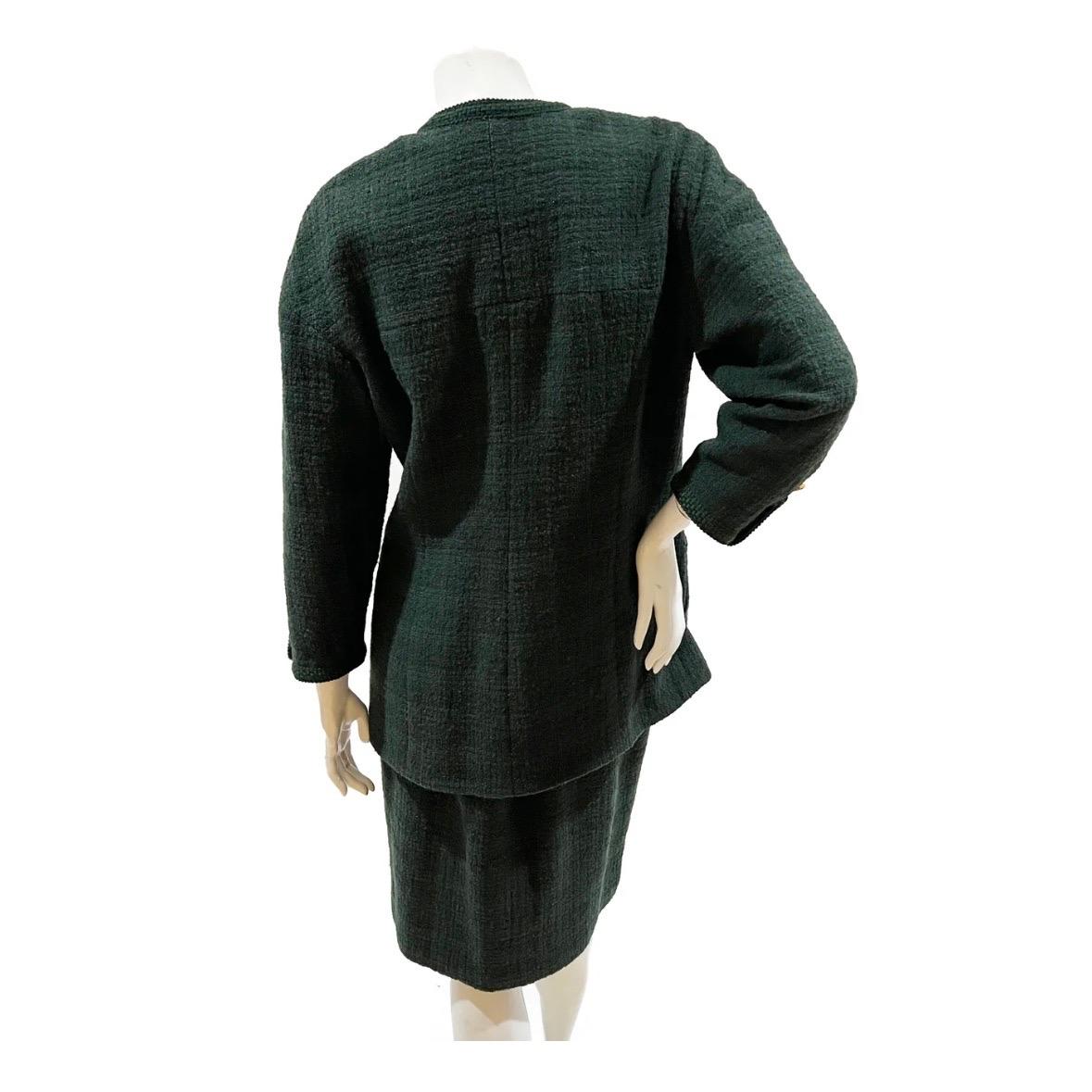 Chanel Forest Green Skirt Suit In Good Condition In Los Angeles, CA