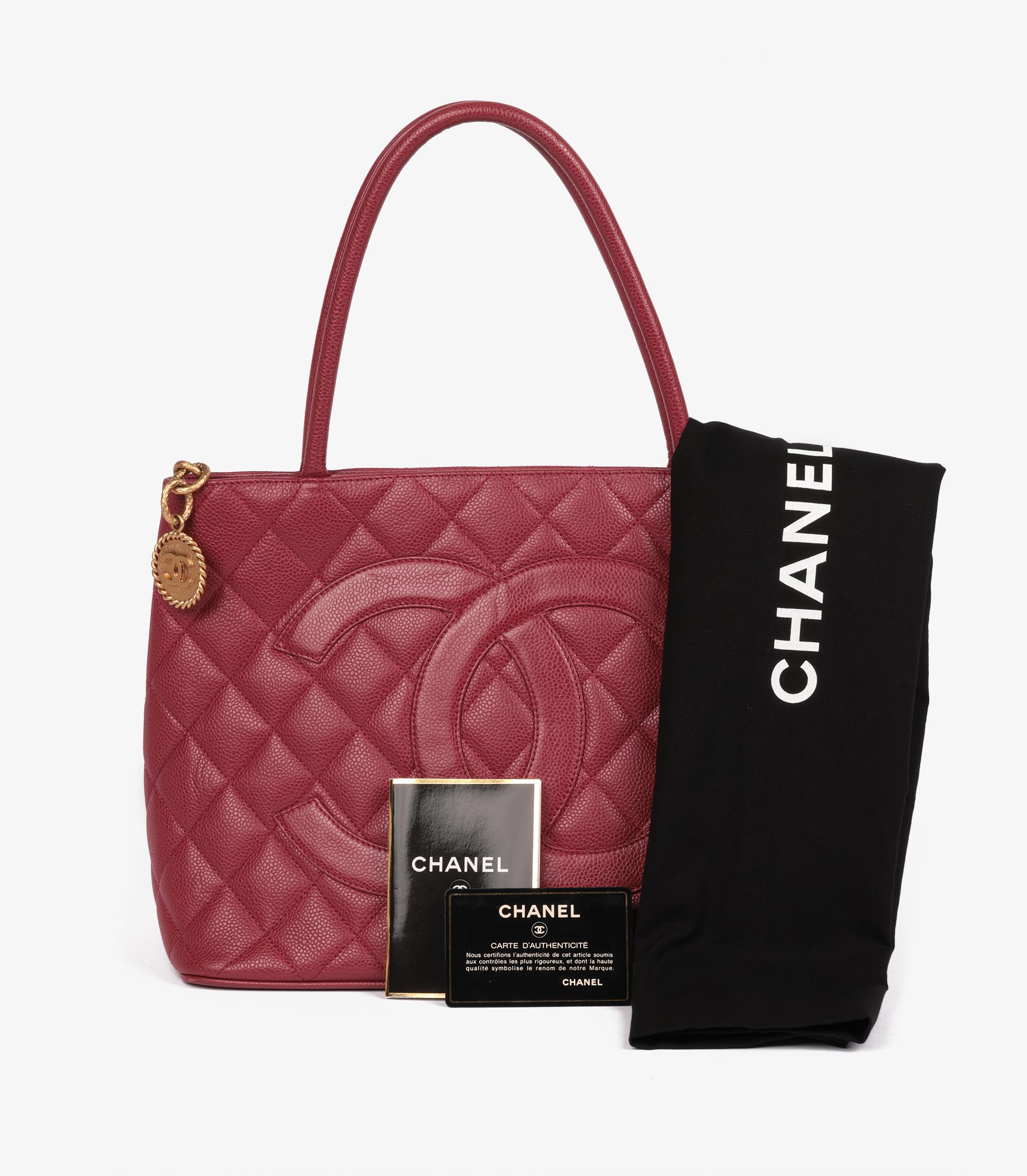 Chanel Framboise Acolchado Piel Caviar Medallón Vintage Tote 5