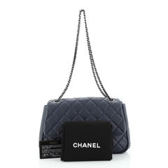 Chanel Frame in Kette Klappe Tasche gesteppt Kalbsleder Medium