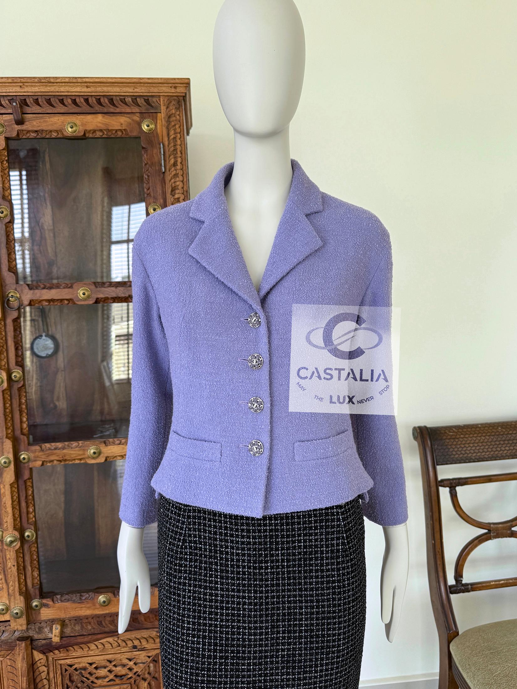 Chanel French Riviera Lavender Tweed Jacket 42 FR In Excellent Condition In Dubai, AE