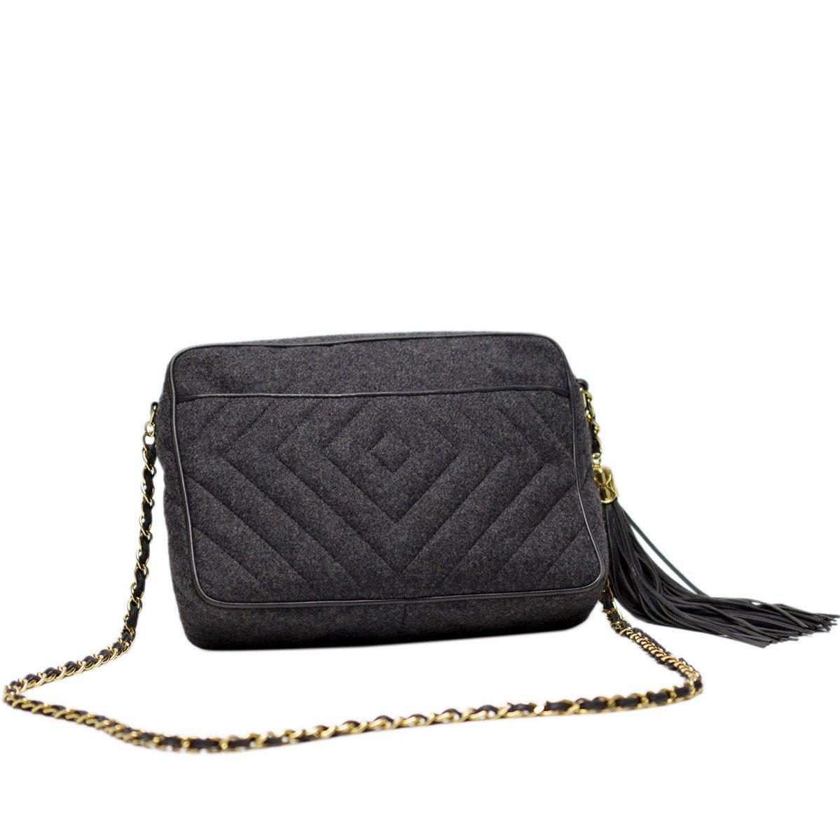 Chanel Fringe Grey Wool Camera Case Chevron Logo Quilted Tote Unisexe en vente