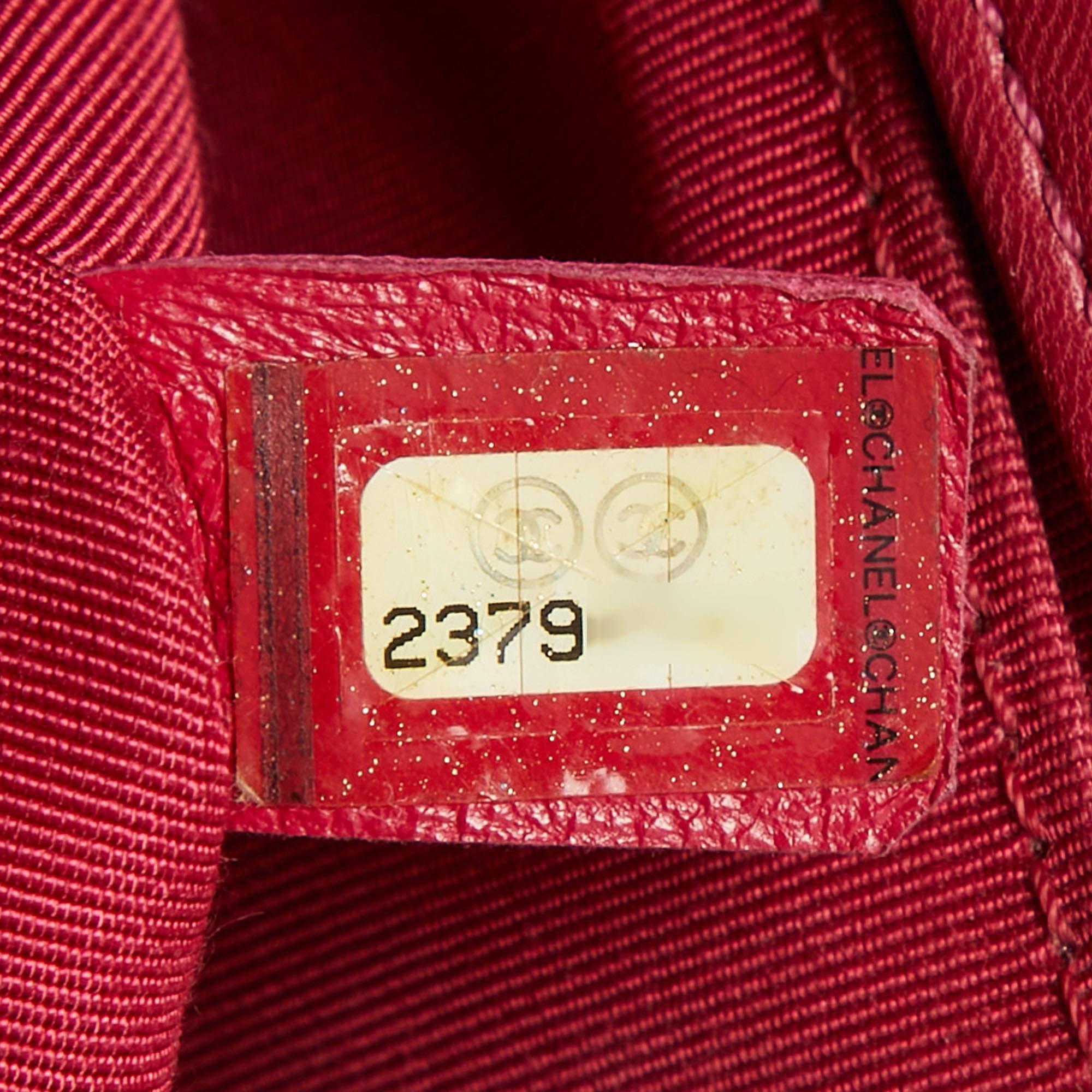Chanel Fuchsia Chevron Leather Medium Boy Flap Bag For Sale 7