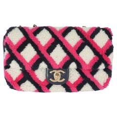 Chanel Fuchsia Marine Weiß Shearling Lammfell Emoticon Tasche mit einer Klappe