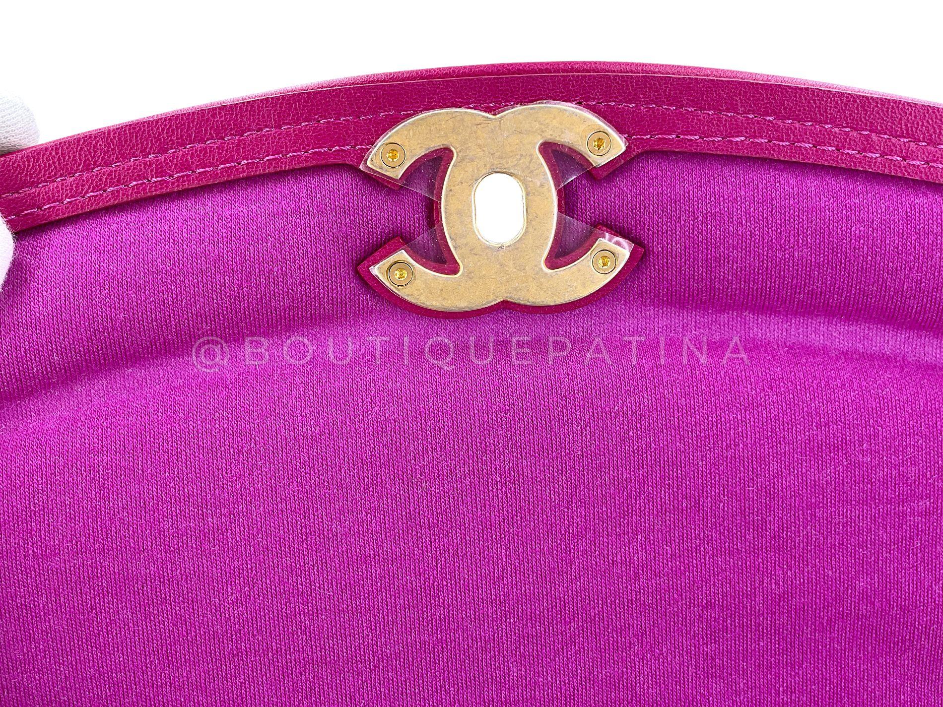Chanel Fuchsia Pink Lambskin Puffy Large Clutch Flap Bag GHW 68505 en vente 6