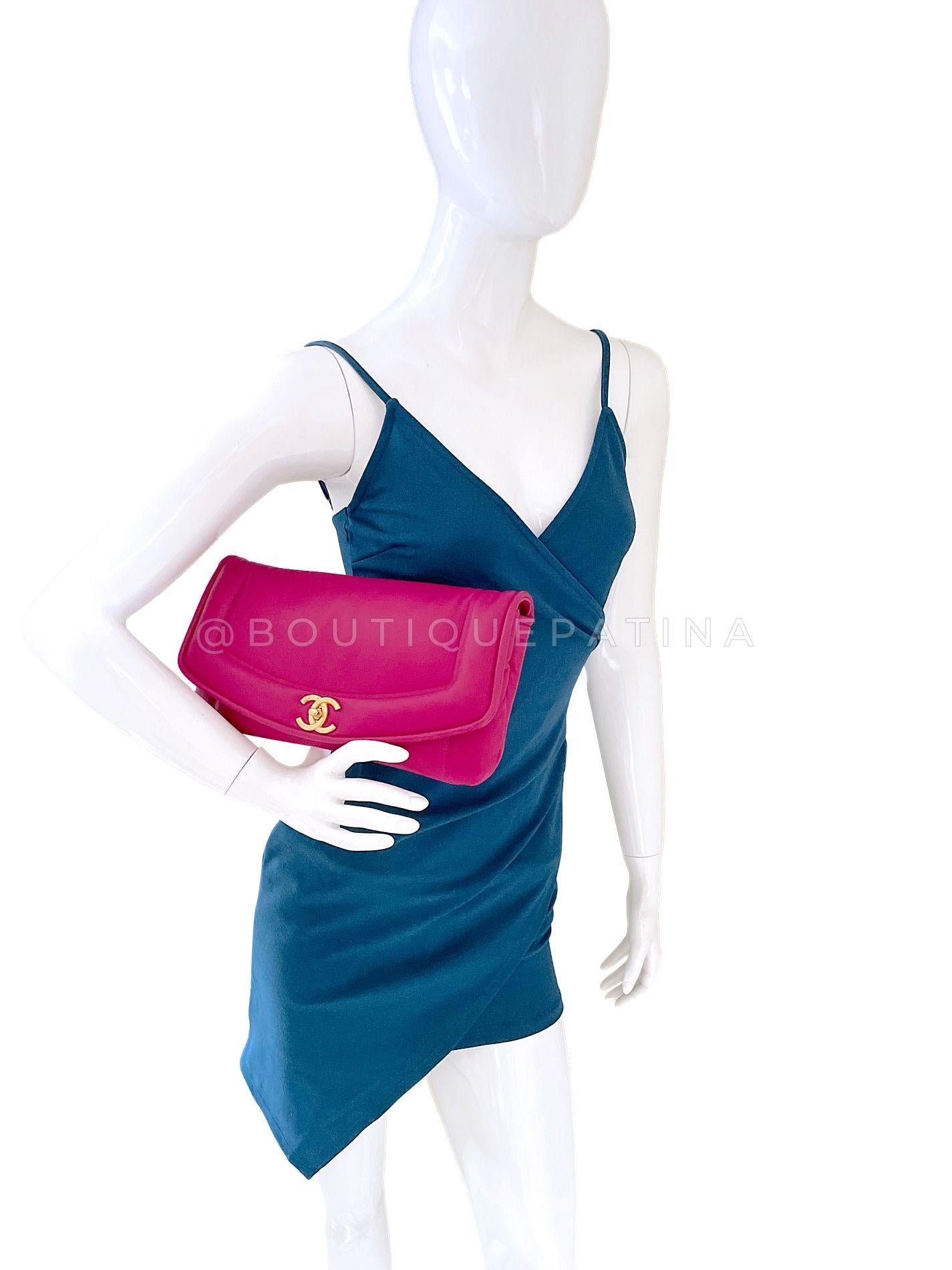 Chanel Fuchsia Pink Lambskin Puffy Large Clutch Flap Bag GHW 68505 en vente 8