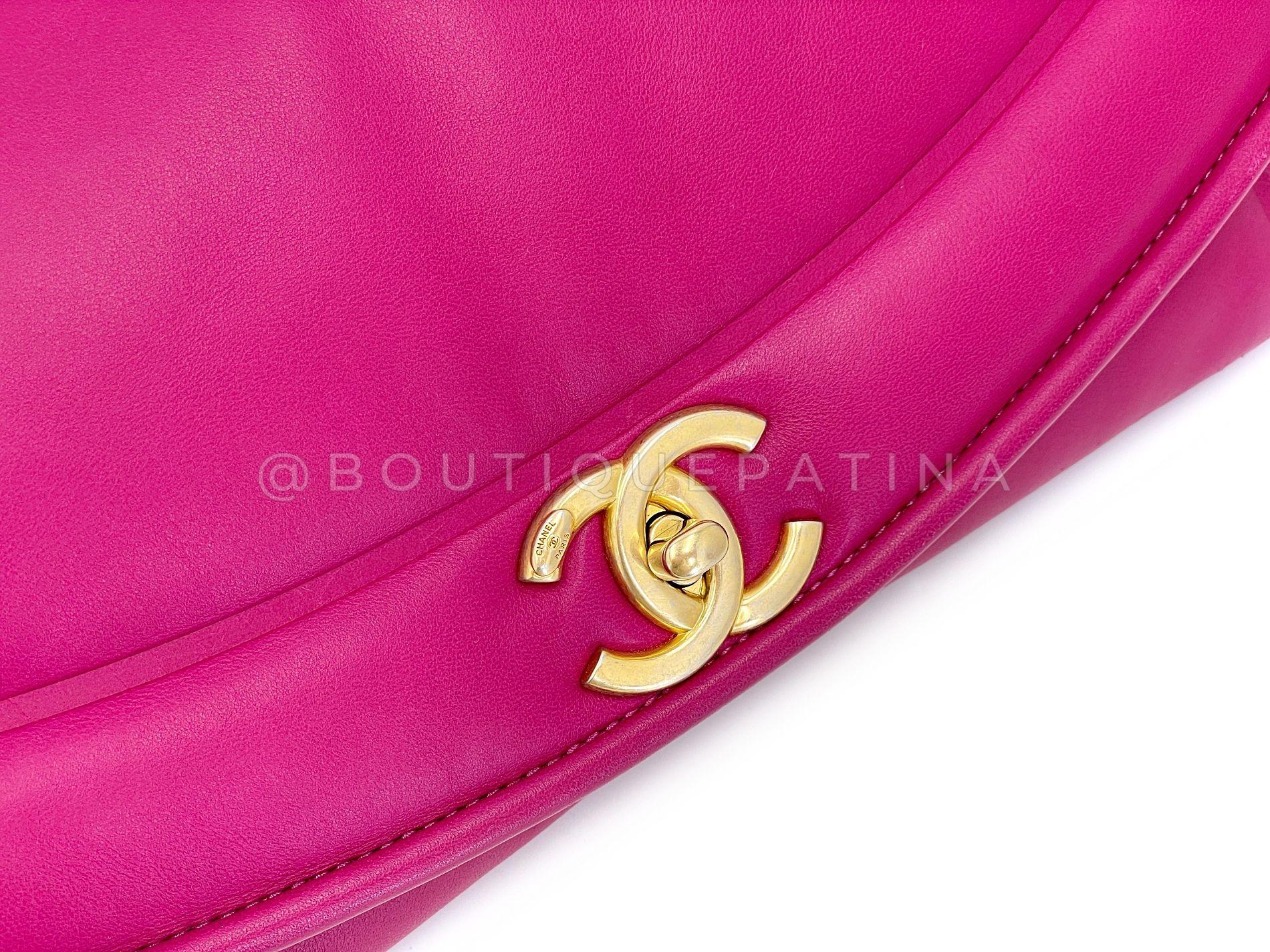 Chanel Fuchsia Pink Lambskin Puffy Large Clutch Flap Bag GHW 68505 en vente 2